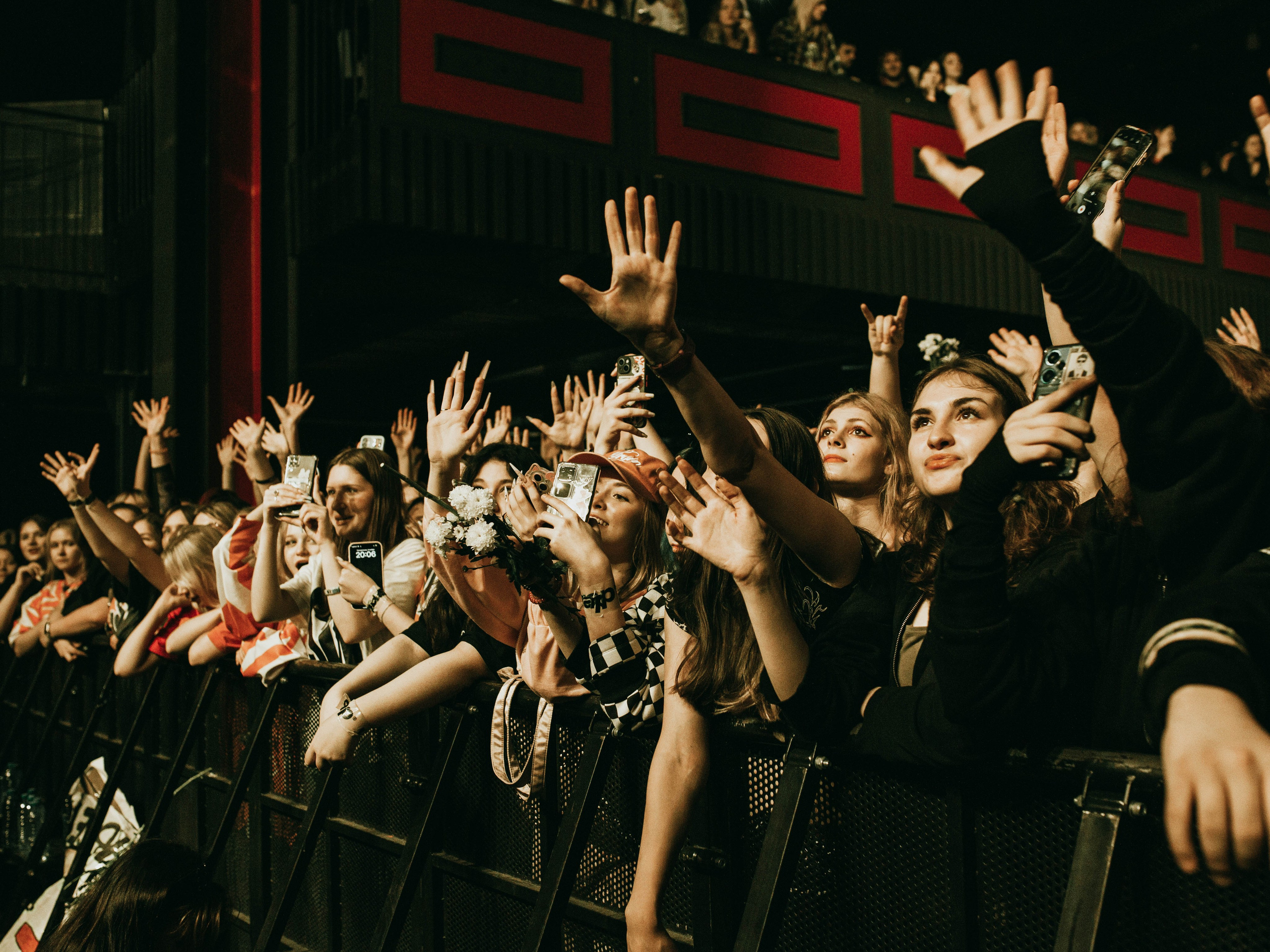 SAINT RAVE. Фотограф из Санкт-Петербурга Валерия Ленских