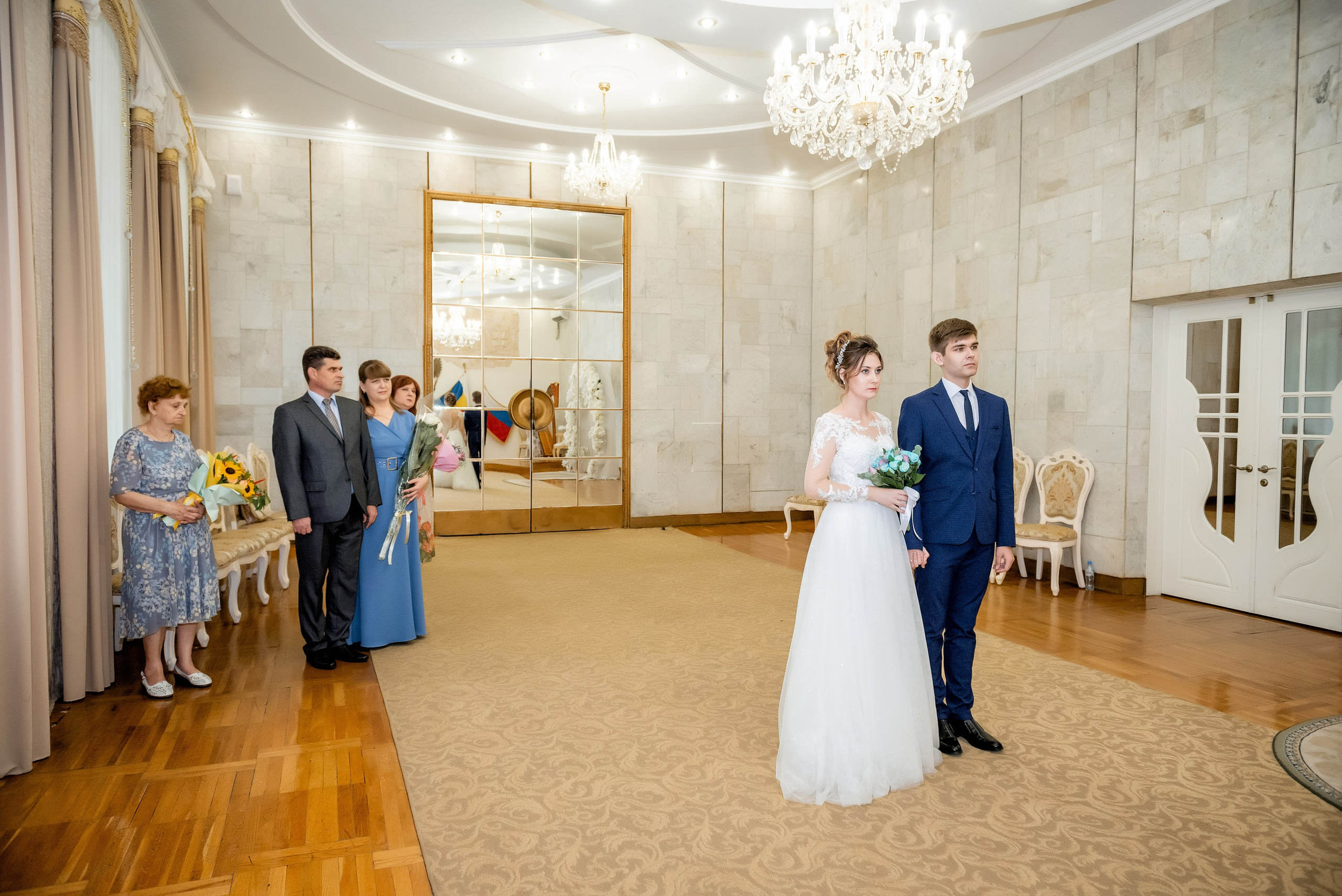 Фотограф на роспись в ЗАГСе в Ростове-на-Дону