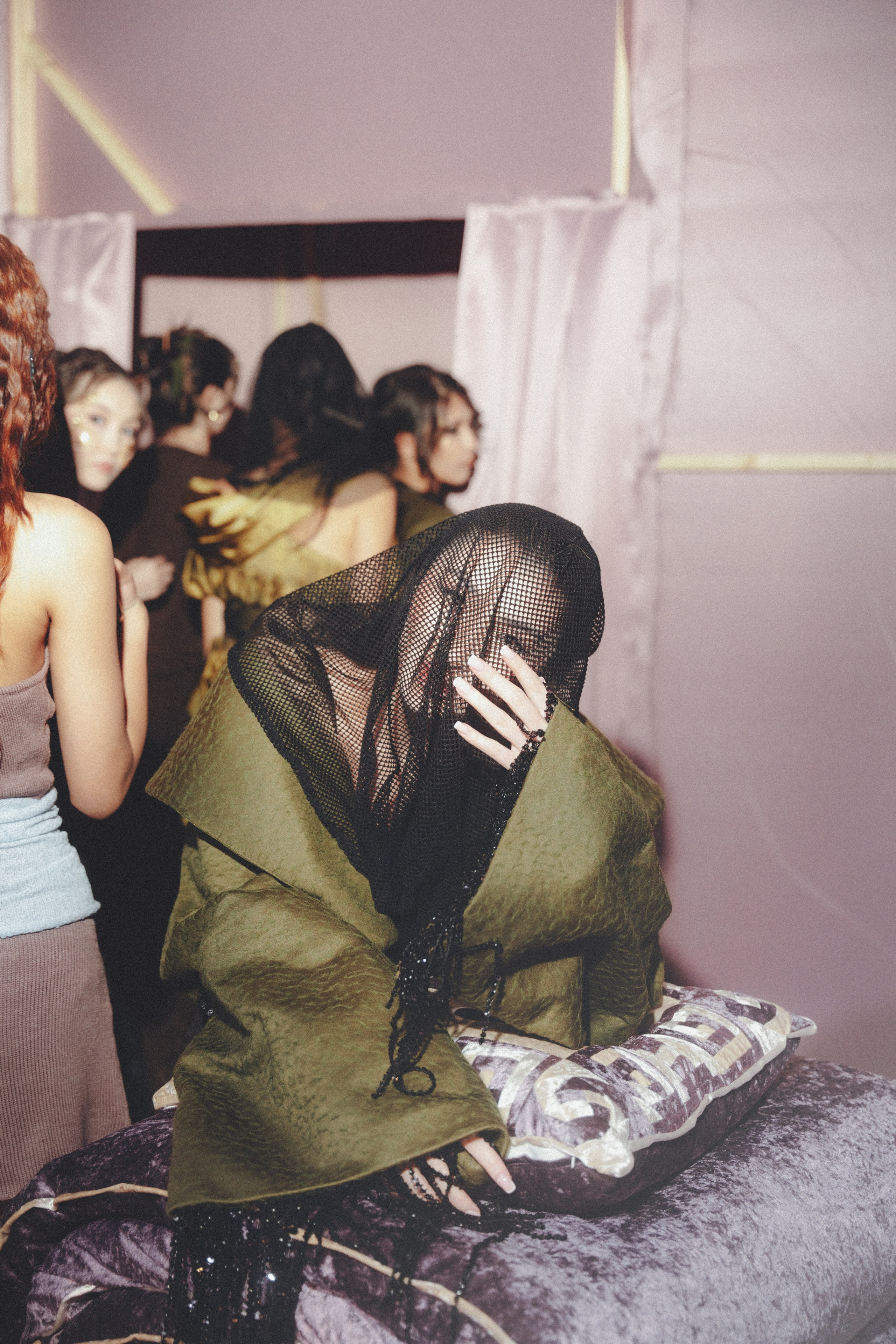 VISA FASHION WEEK ALMATY SS26 / BACKSTAGE ZONE