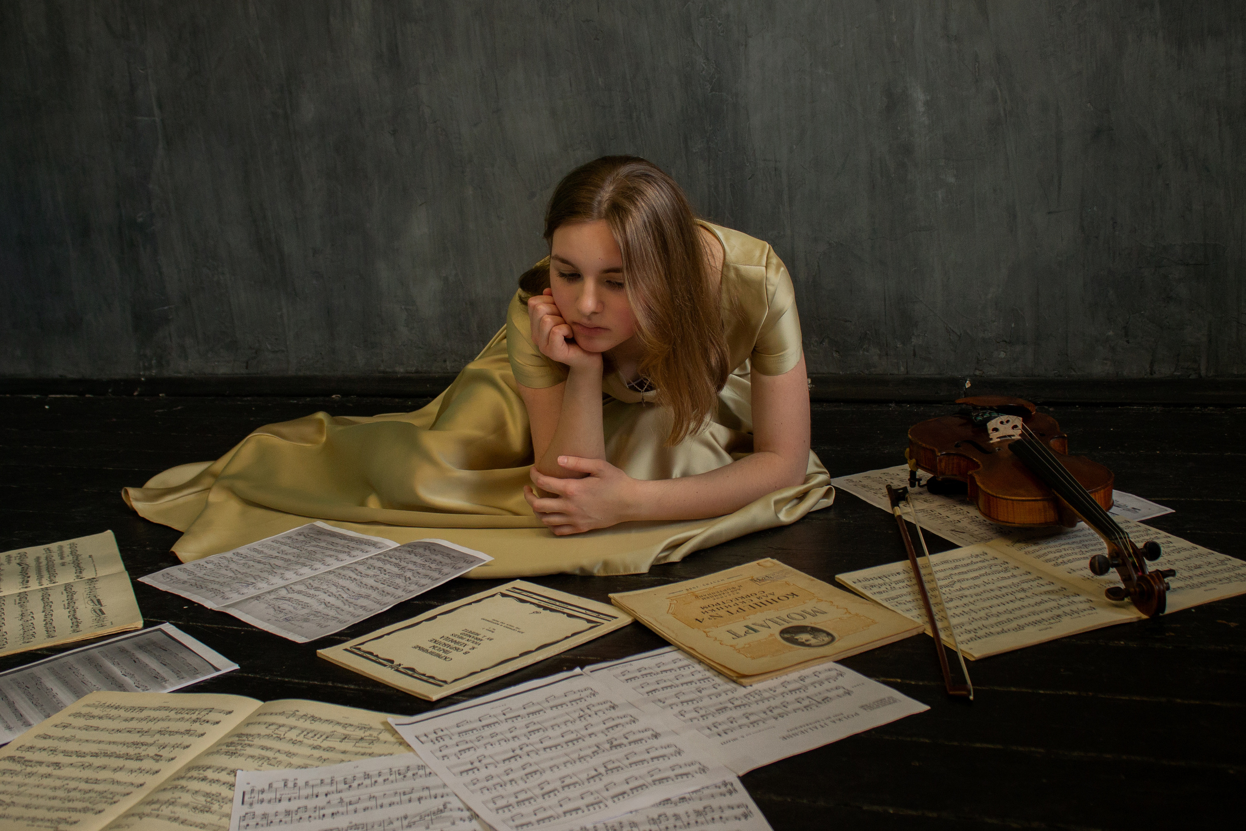 Дарина, роман со скрипкой, фотостудия СКС. Семейный и детский фотограф в г. Севастополь Екатерина Солдатова