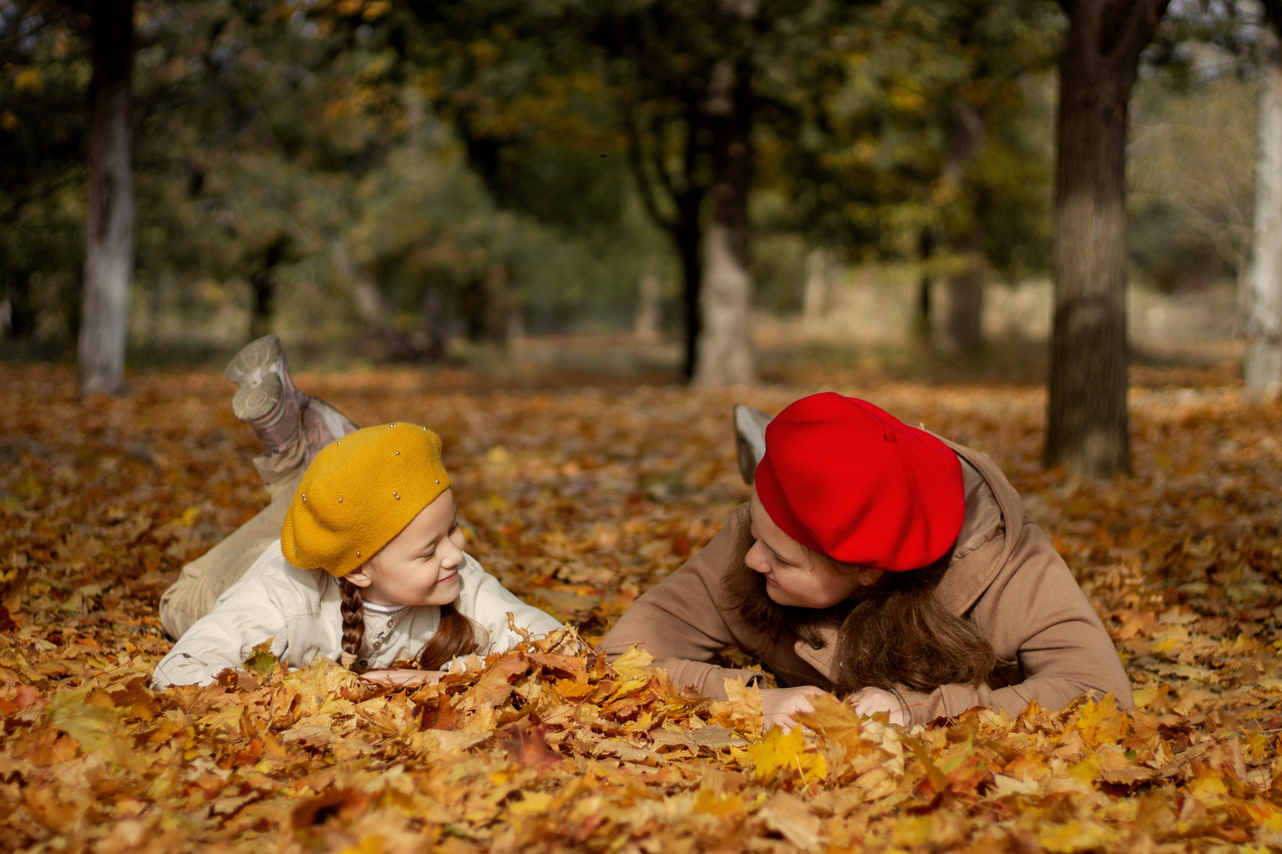 Сестры на осенней прогулке, Сапун-гора. Семейный и детский фотограф в г. Севастополь Екатерина Солдатова