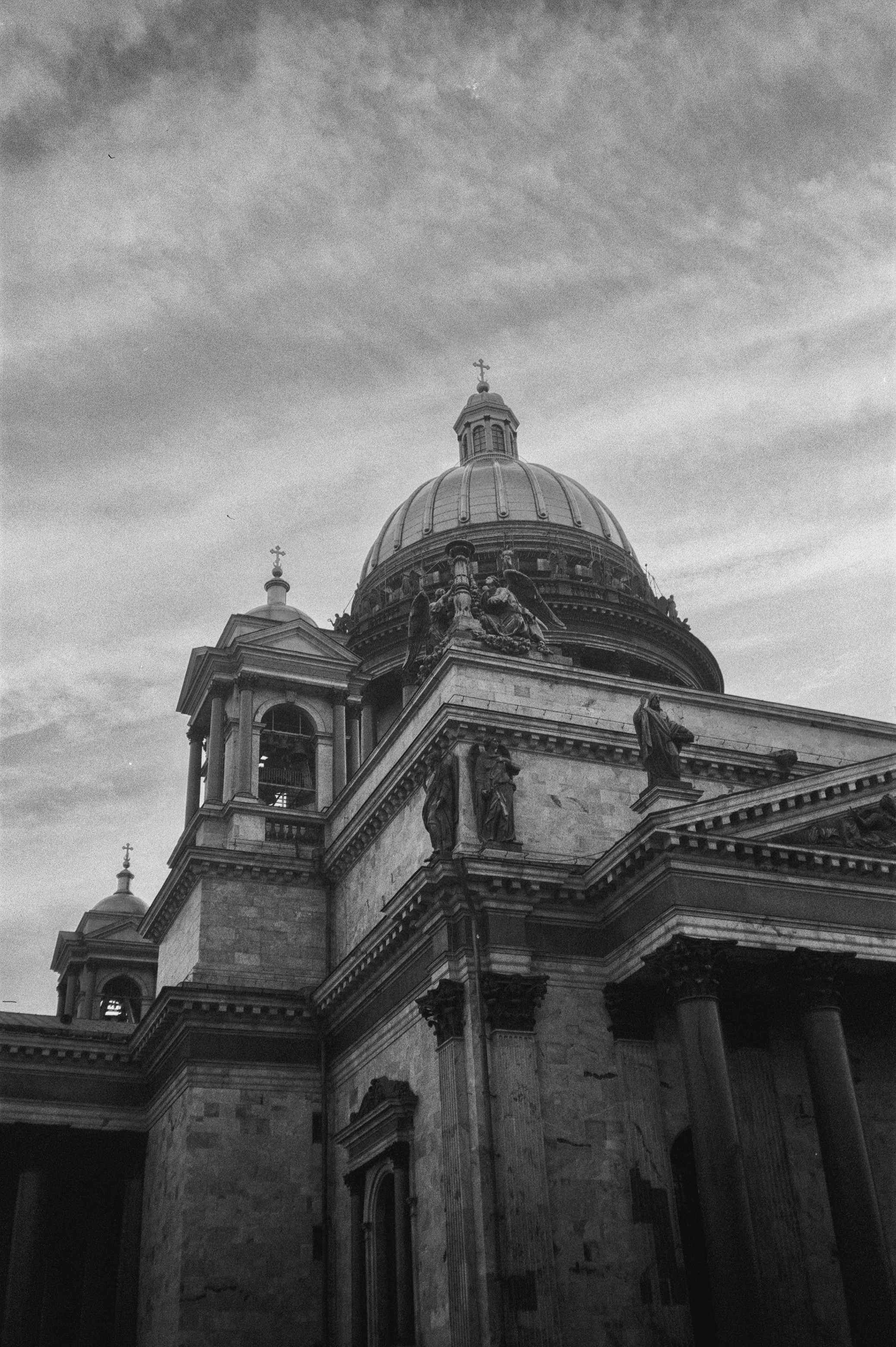 Санкт-Петербург, набережная, Исакиевский / Adox 100 / Revue 35CC