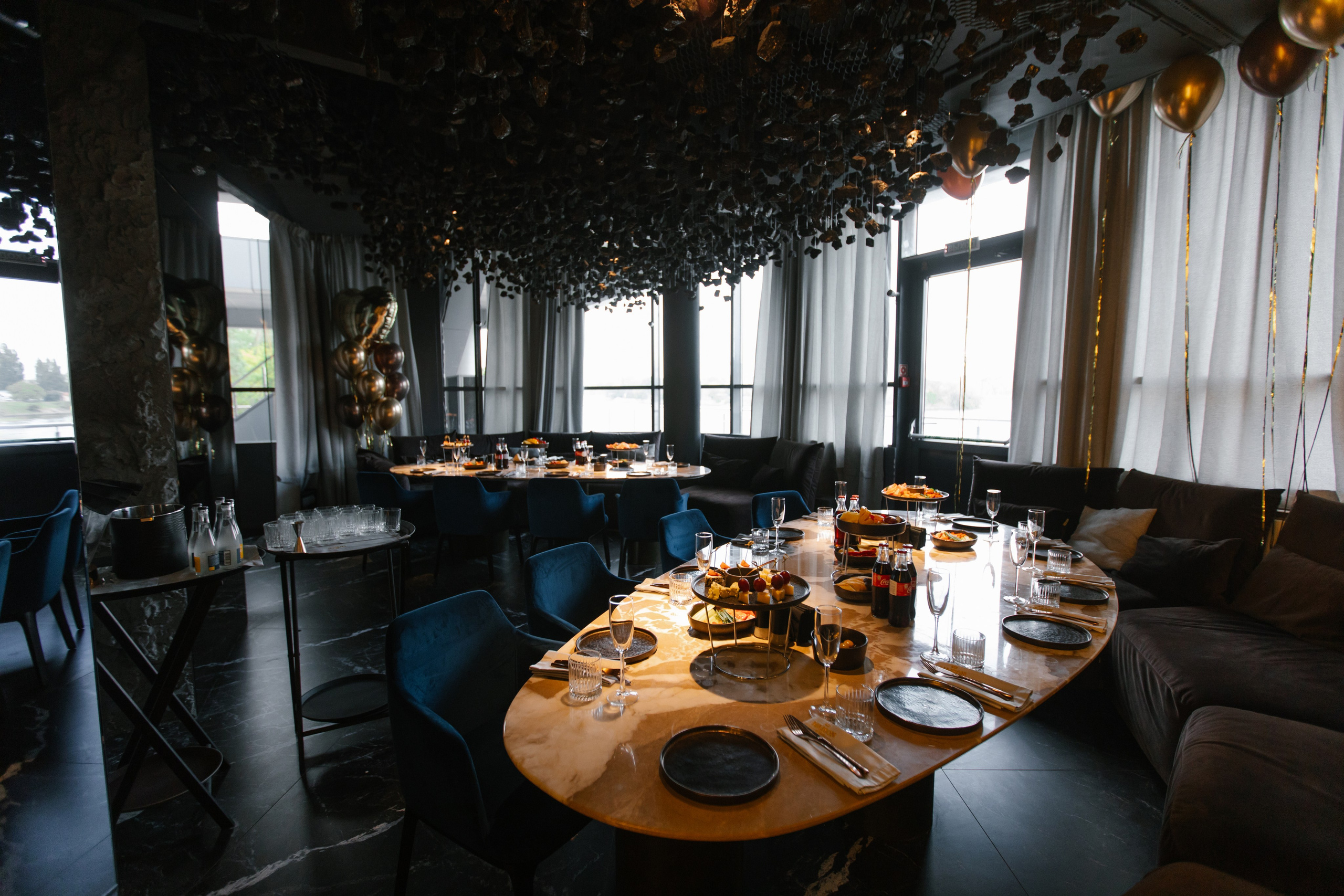 День рождения Даны, ресторан «Мейсон годс»