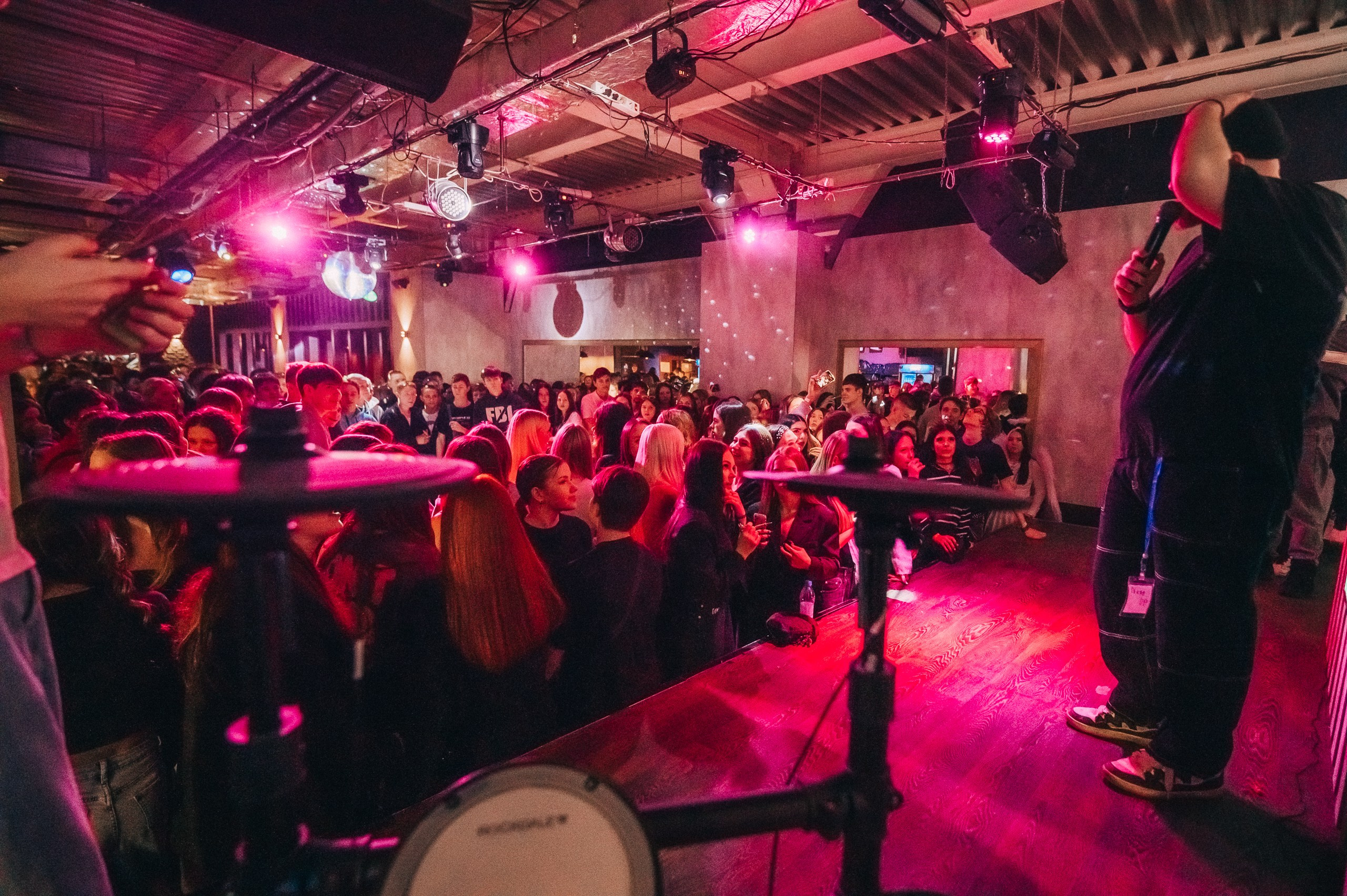 8 MARCH WOMENS DAY PARTY. Фотограф в Кемерово Владислав Шульц