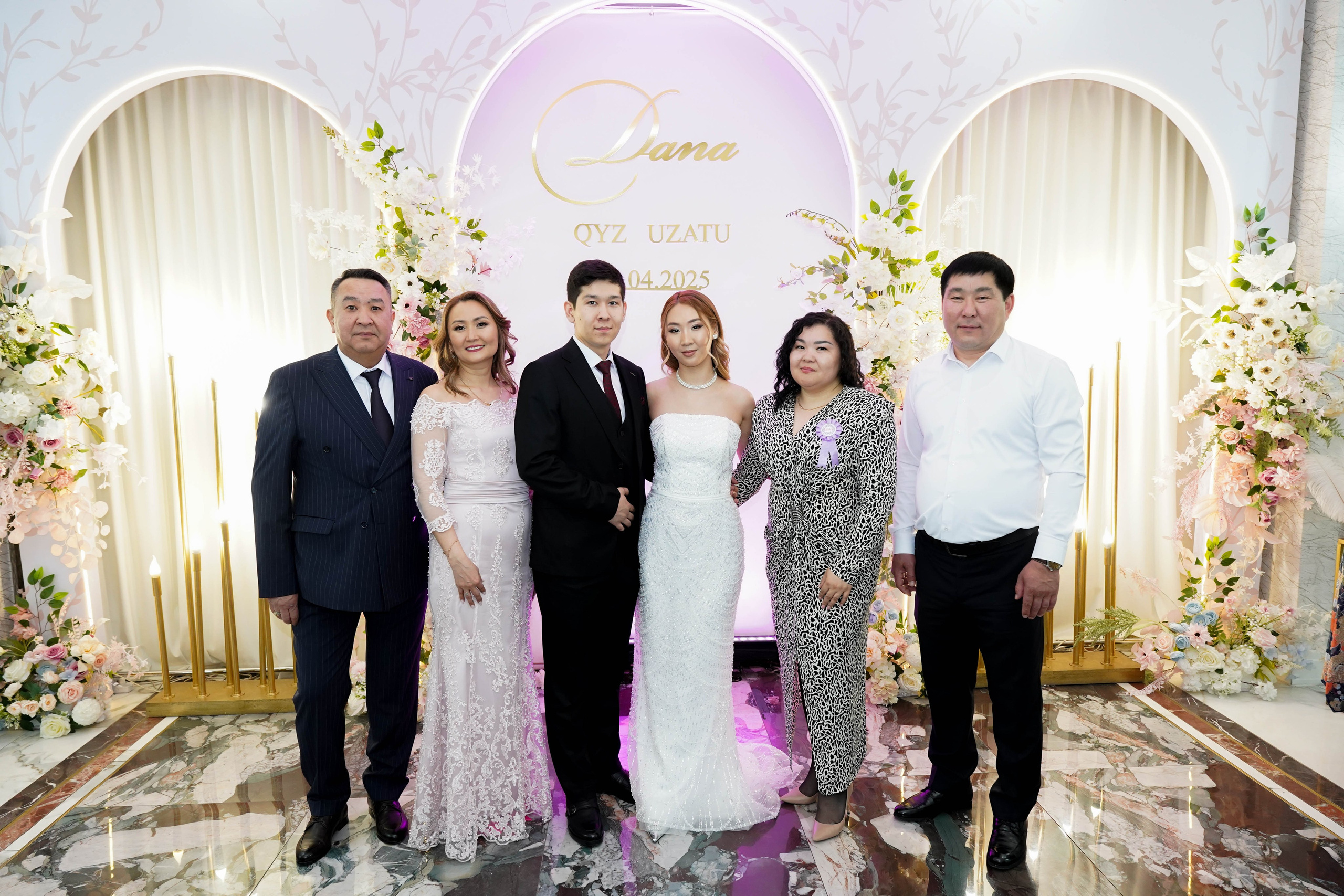 Dana uzatu. Фотограф Ернар Ержанов