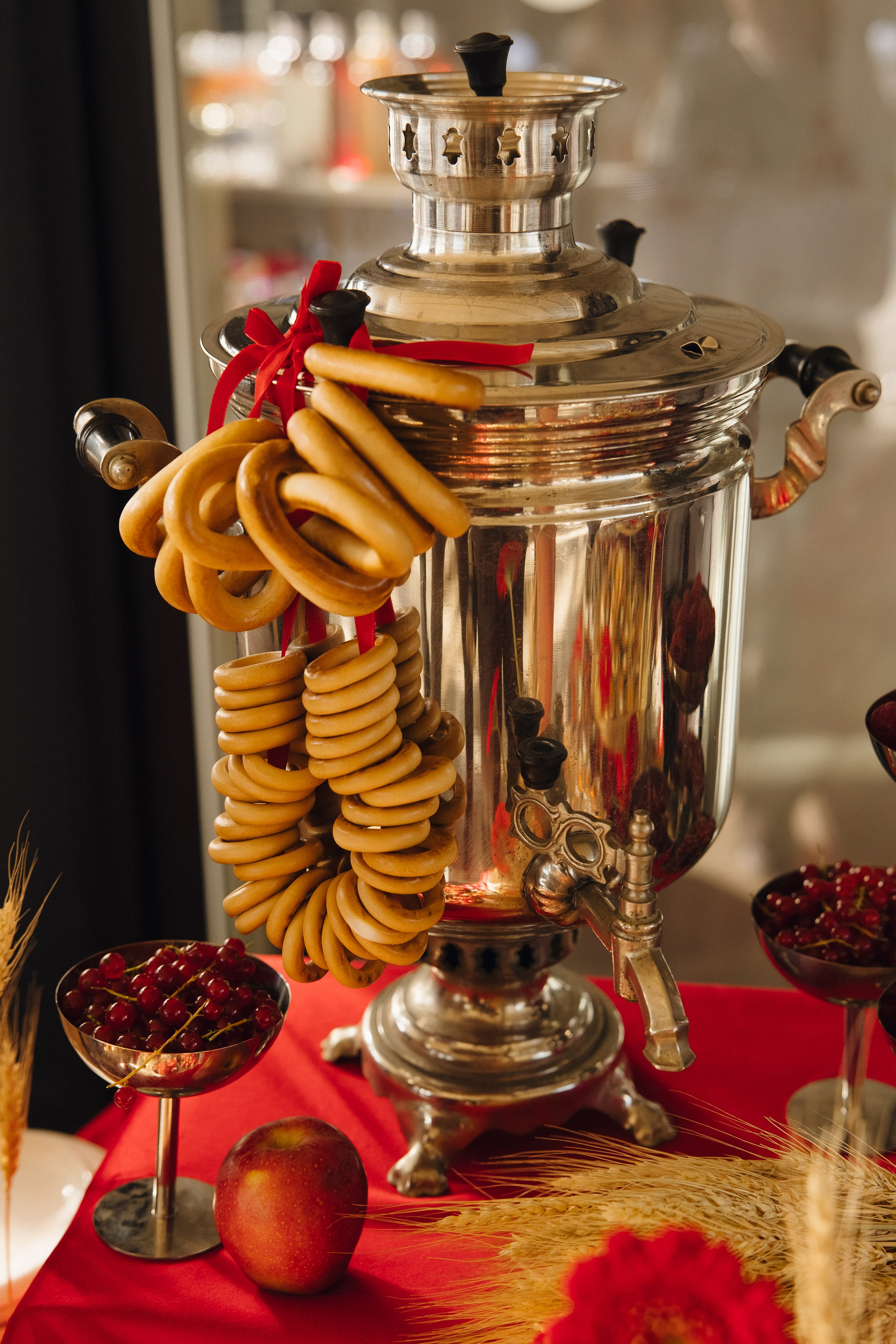 Е&A | 12.09.2025 | MO, ВНИИССOK. МашаШарики | Декоратор | Москва