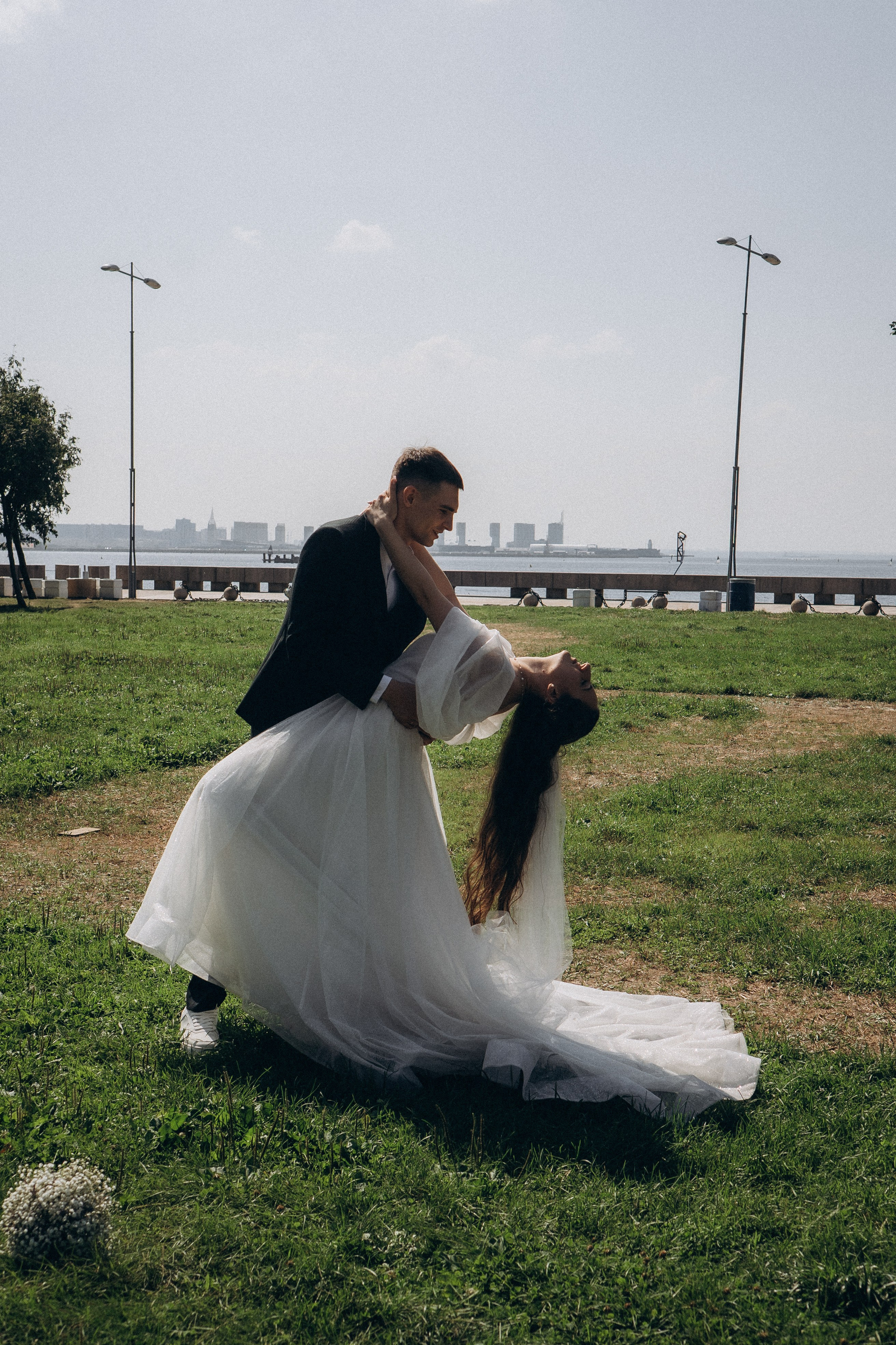 СВАДЕБНАЯ СЬЕМК В ПАРКЕ 300-ЛЕТИЯ. Профессиональный фотограф, Санкт-Петербург — Виктория Богомолова