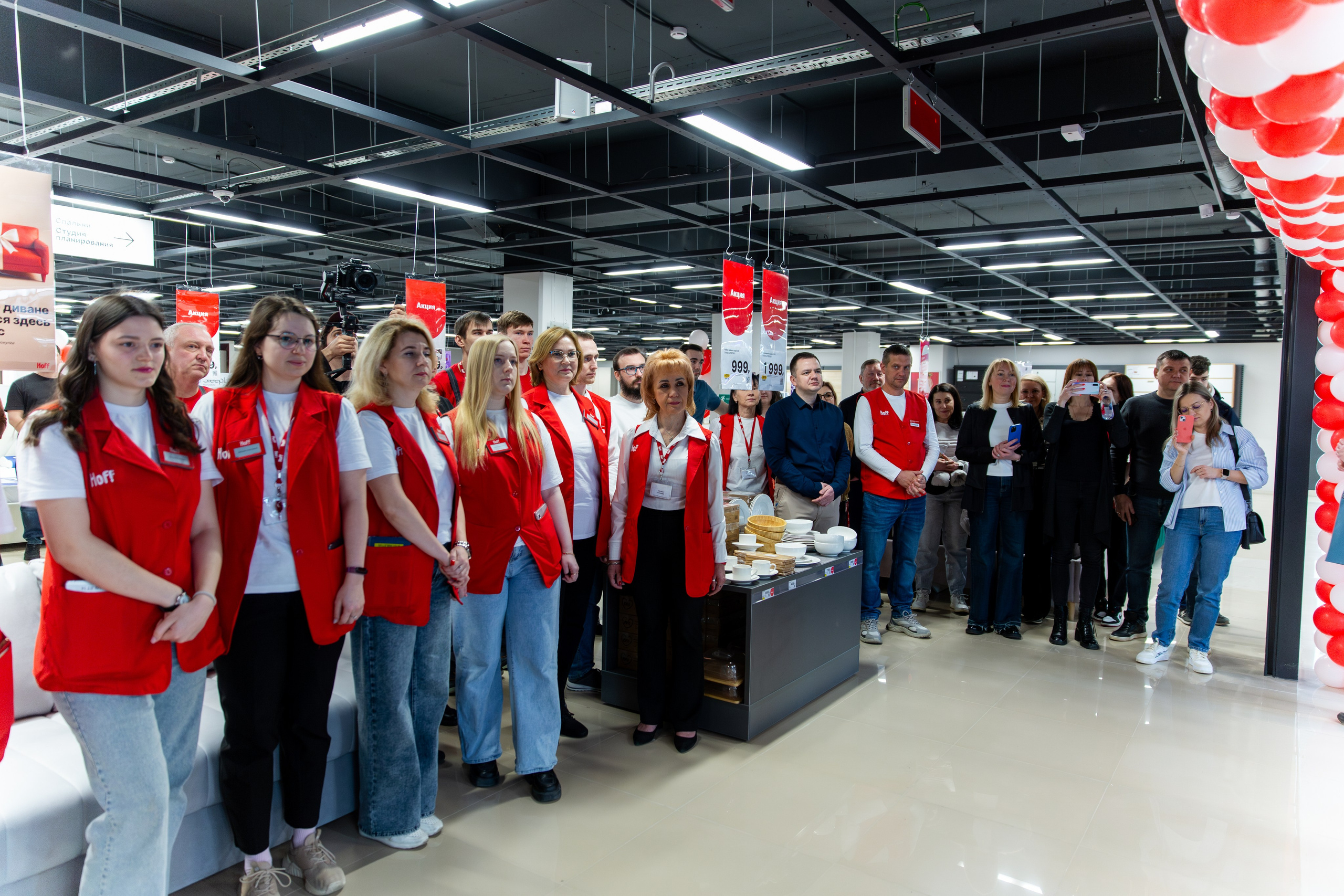 Открытие HOFF. Свадебный и репортажный фотограф в Ярославле Евгений Шовдин