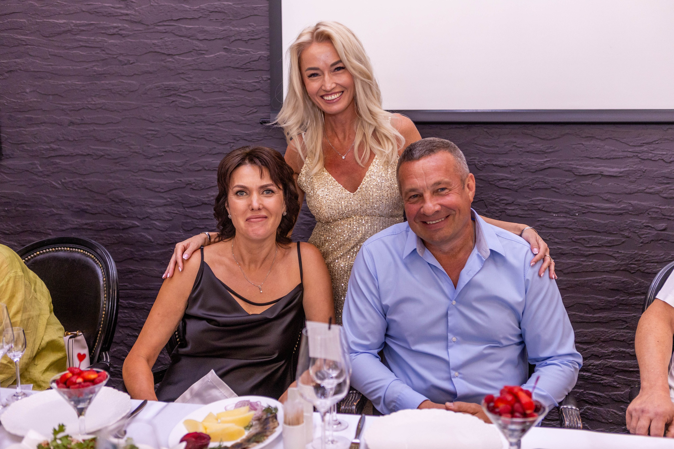 Юбилей в ресторане Эра. Свадебный и предметный фотограф Ренат Каламперов