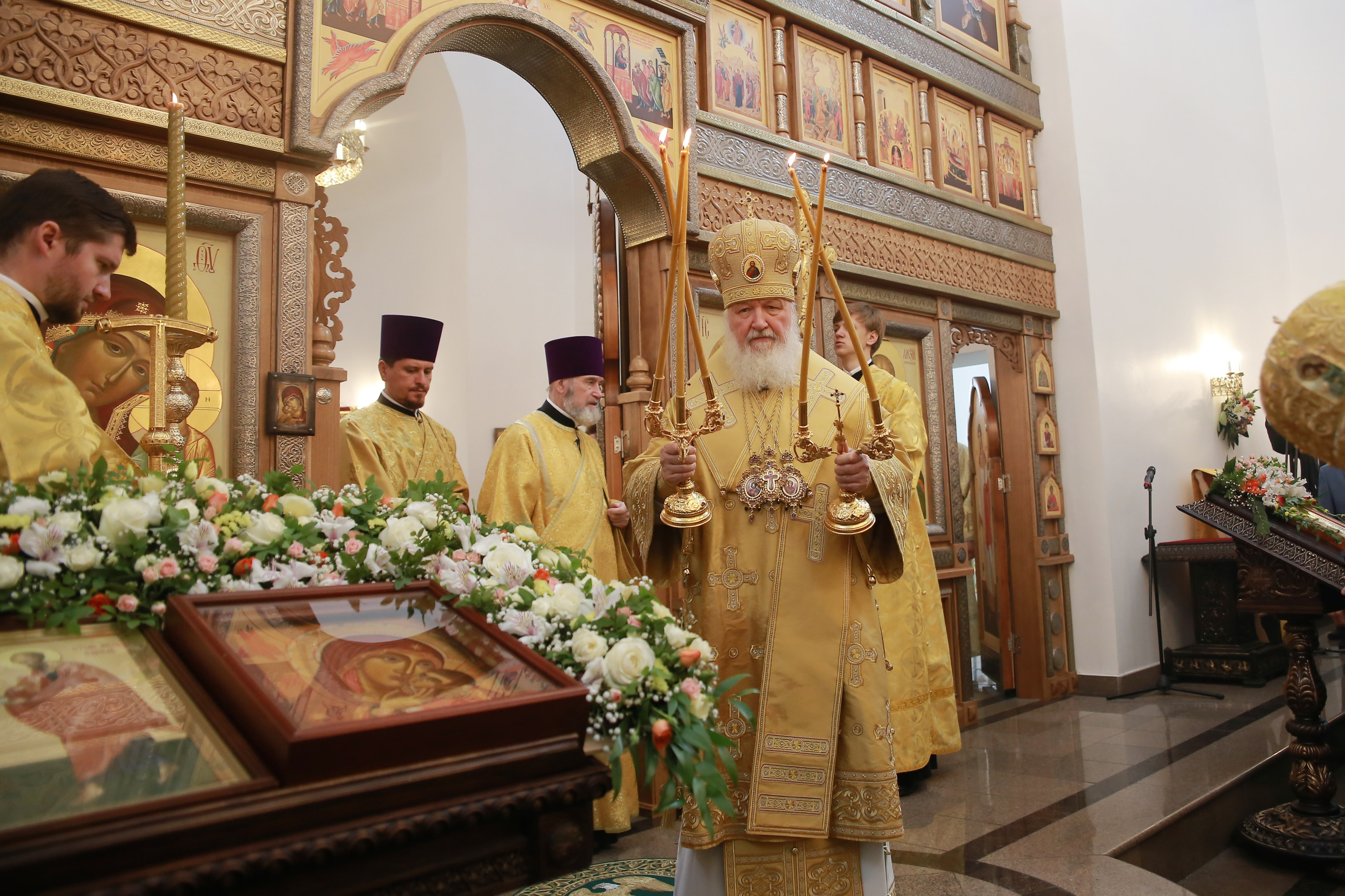 Освящение храма Алексия Мечева в Вешняках. Антонина Морозова, профессиональный семейный фотограф видеограф