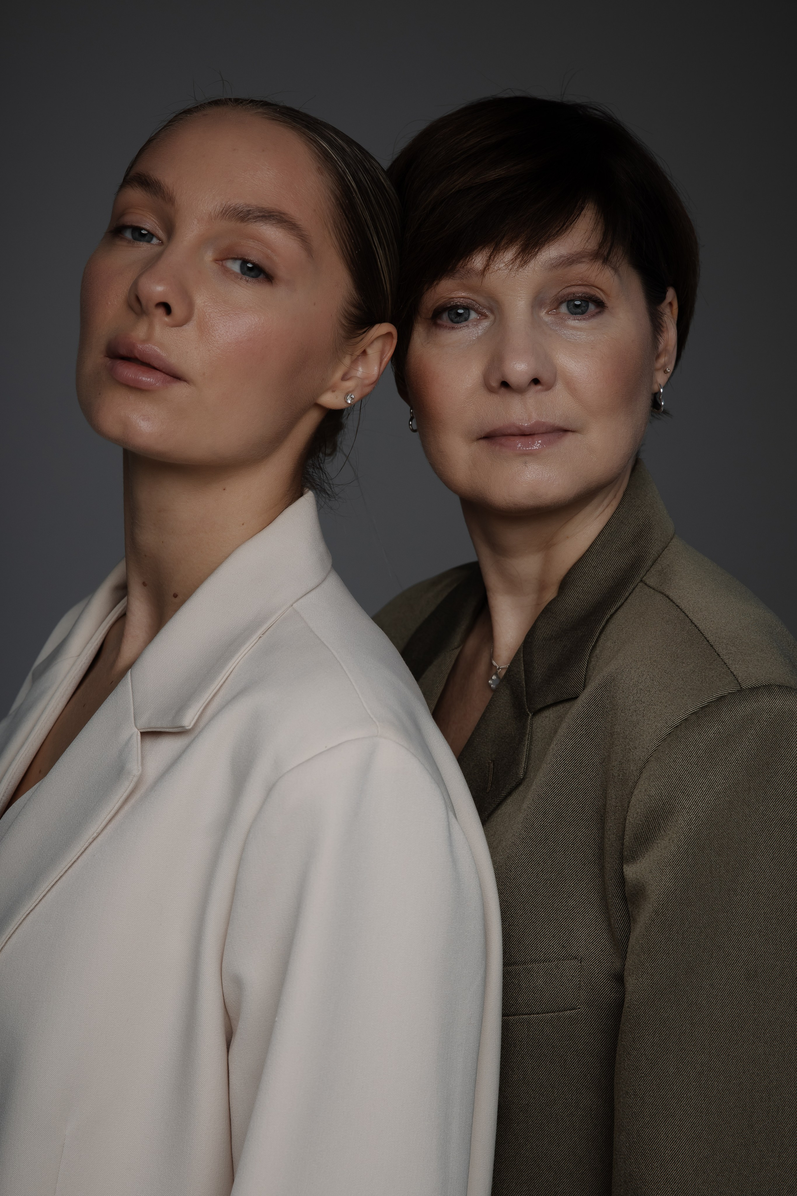 Мама и дочь, минимализм. СВАДЕБНЫЙ ФОТОГРАФ ЧЕЛЯБИНСК