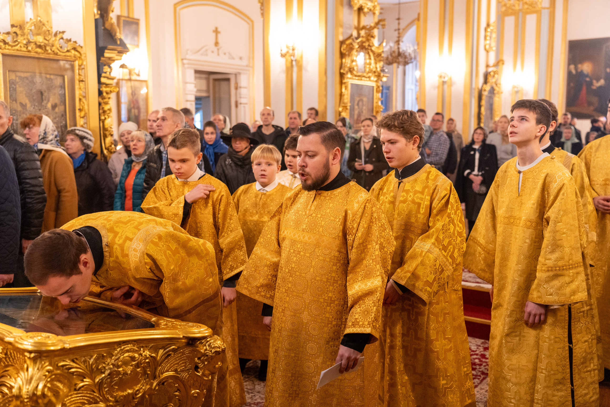 Неделя 20-я по Пятидесятнице. Память святых отцов VII Вселенского Собора. Иверской иконы Божией Матери. НИКОЛО-БОГОЯВЛЕНСКИЙ МОРСКОЙ СОБОР