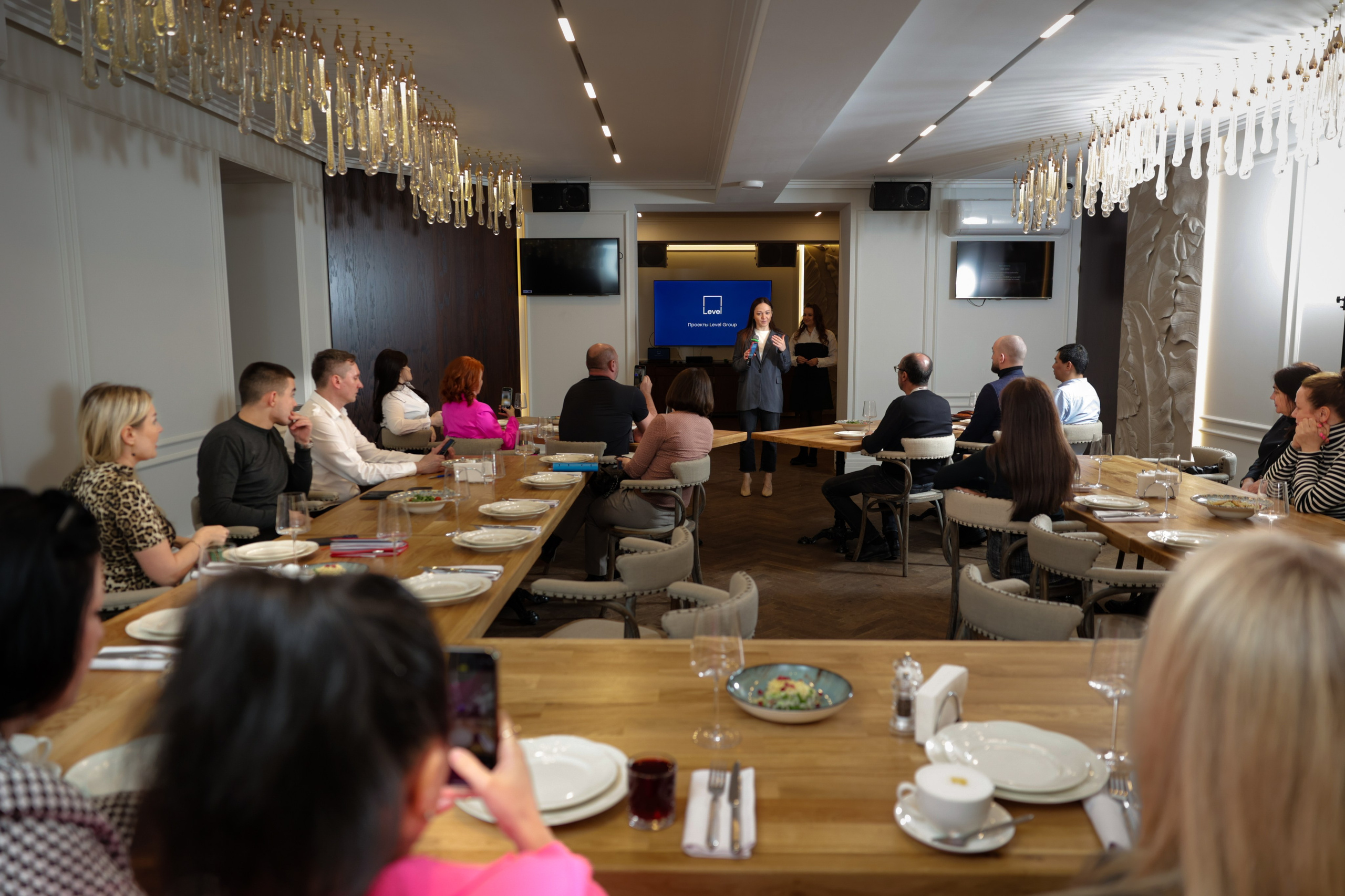 Бизнесс завтрак Level Group. Свадебный фотограф Астрахань