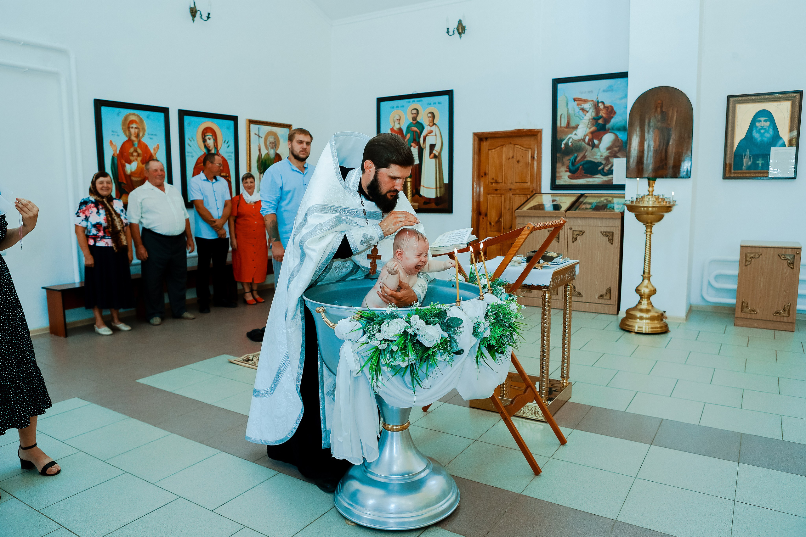 Таинство Крещения Отца и Дочери. Свадебный фотограф Евгения Фролова г. Каменск-Шахтинский, Донецк, Ростов