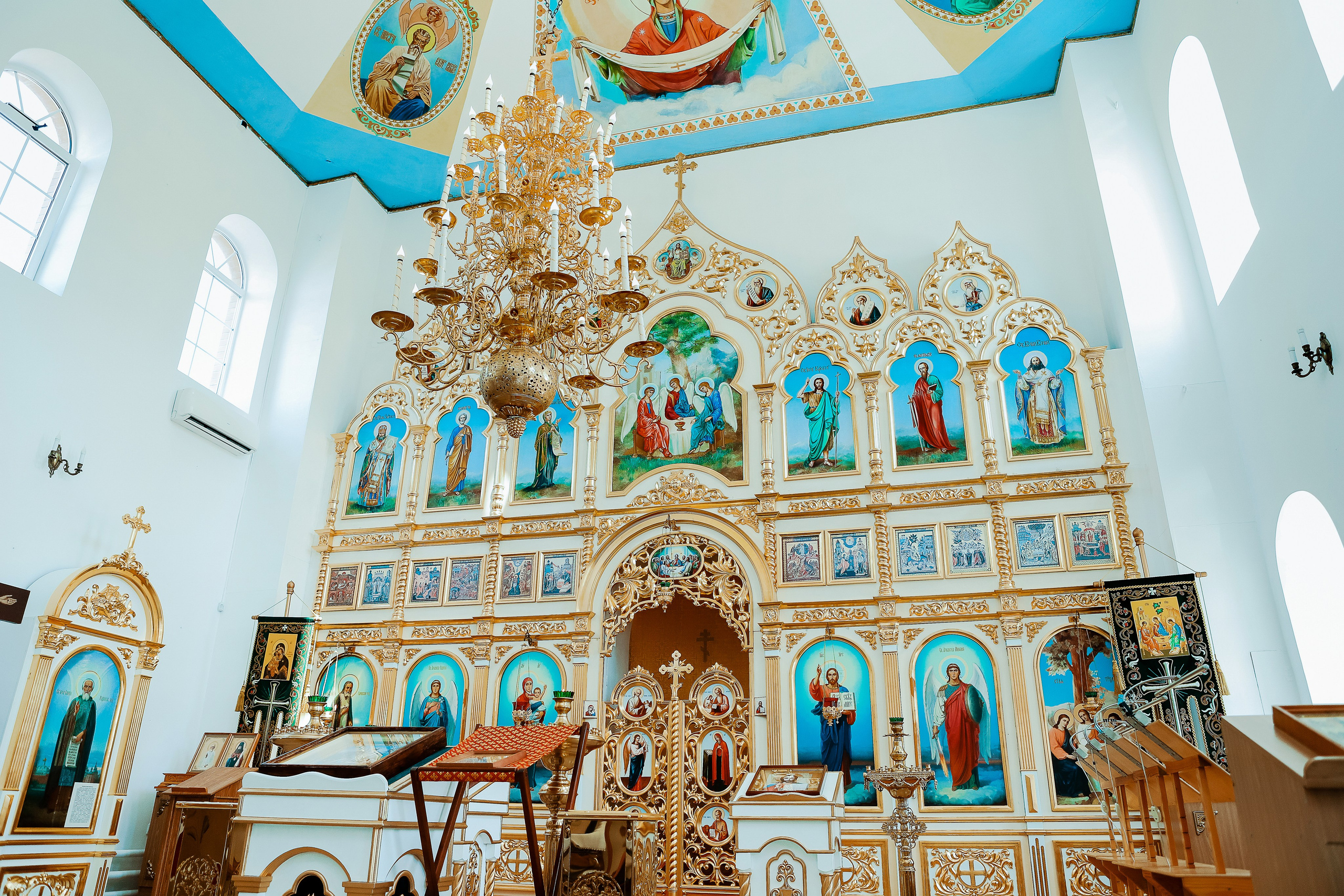 Таинство Крещения Отца и Дочери. Свадебный фотограф Евгения Фролова г. Каменск-Шахтинский, Донецк, Ростов