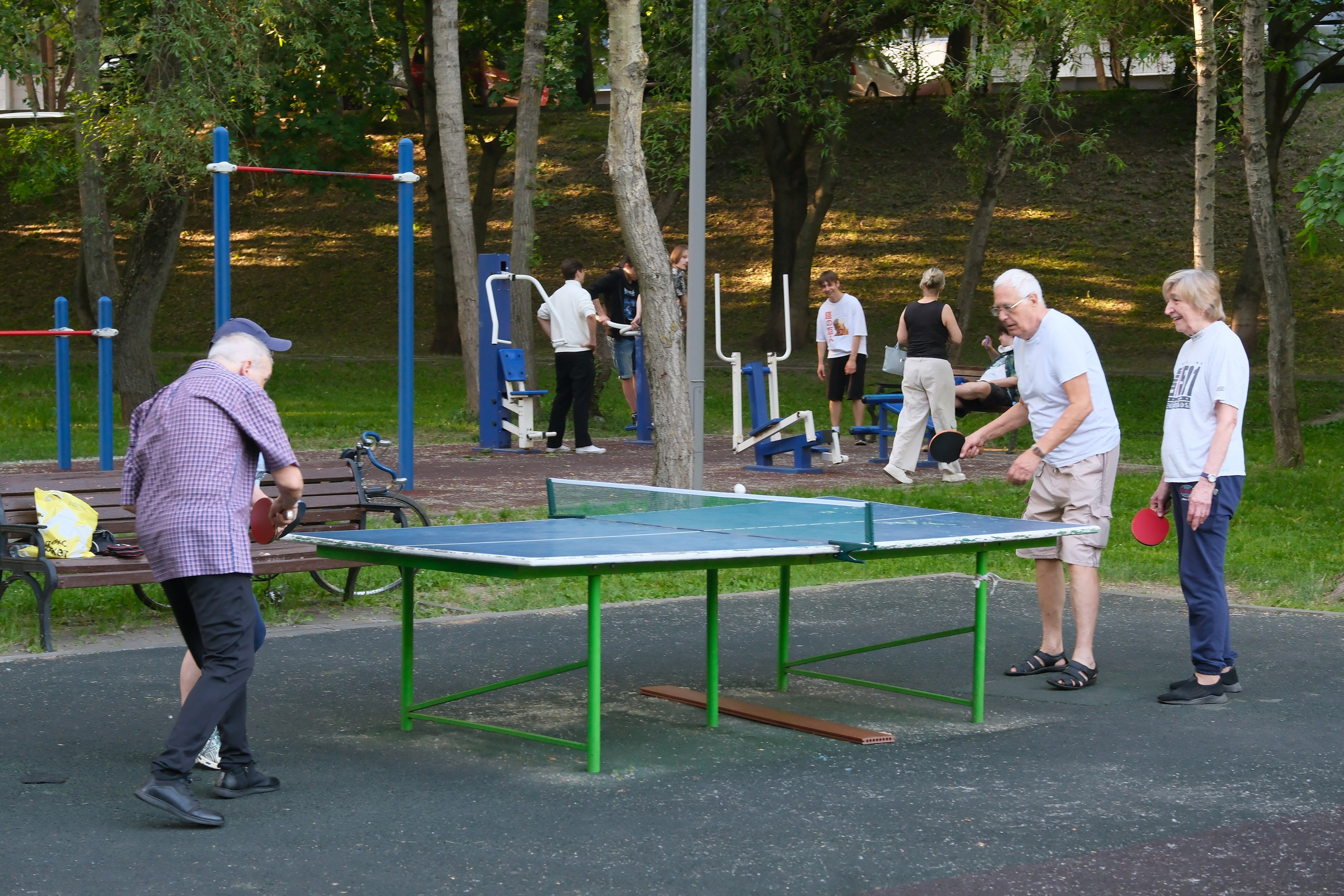 Улица, люди, жизнь…