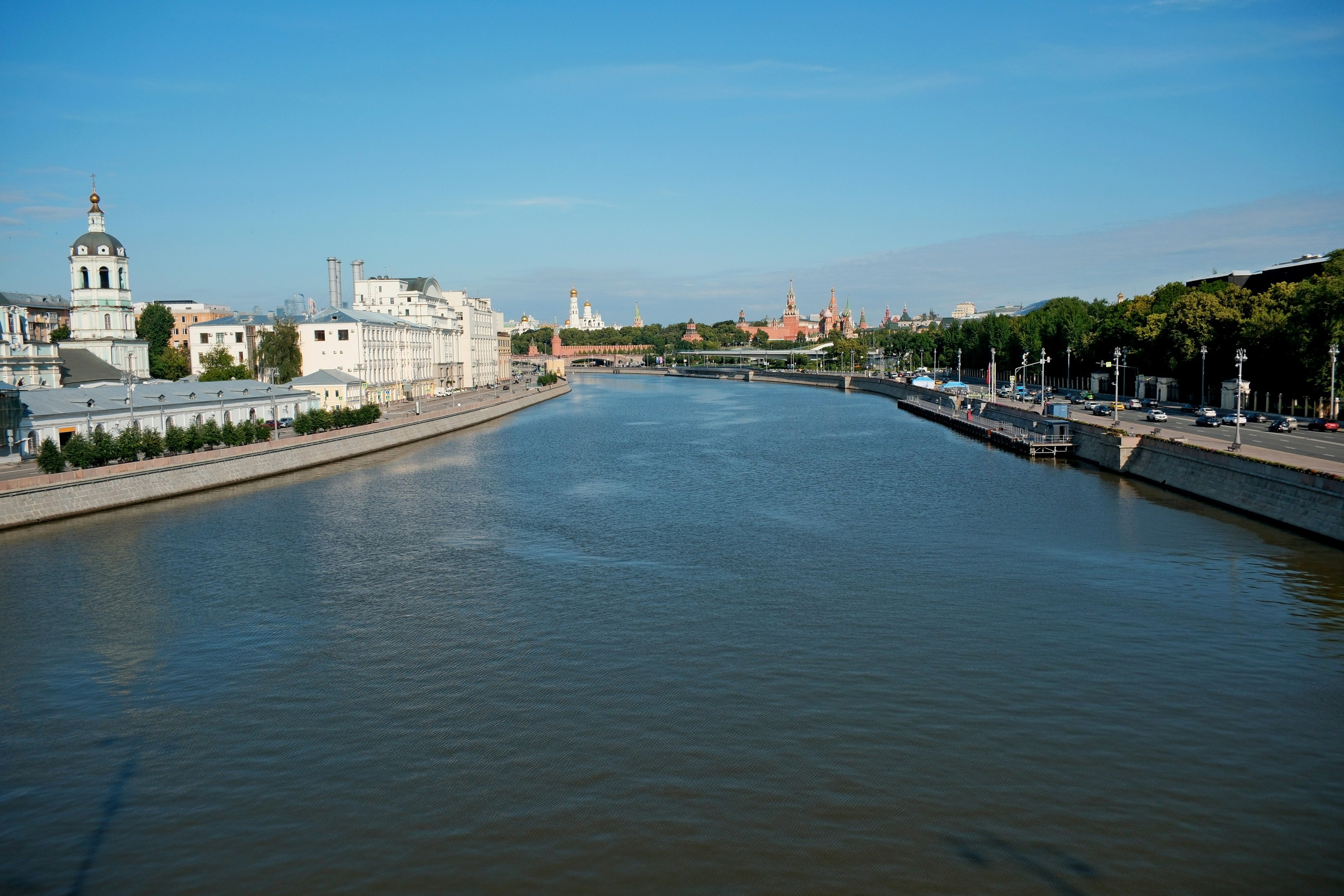 Улица, люди, жизнь…