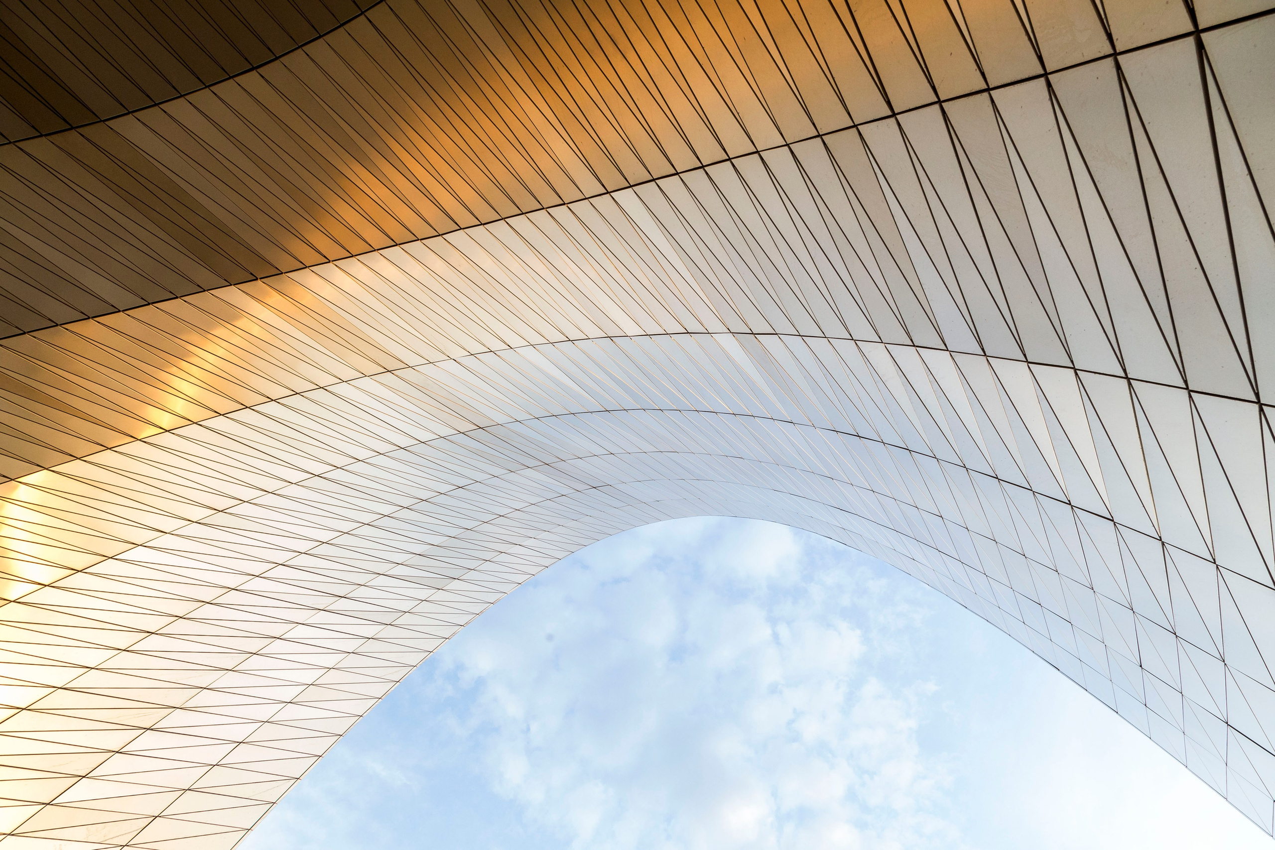 ЗИЛАРТ. Дом с золотой аркой. Проект фотографа Александра Высокина — «Фотоархитектоника»