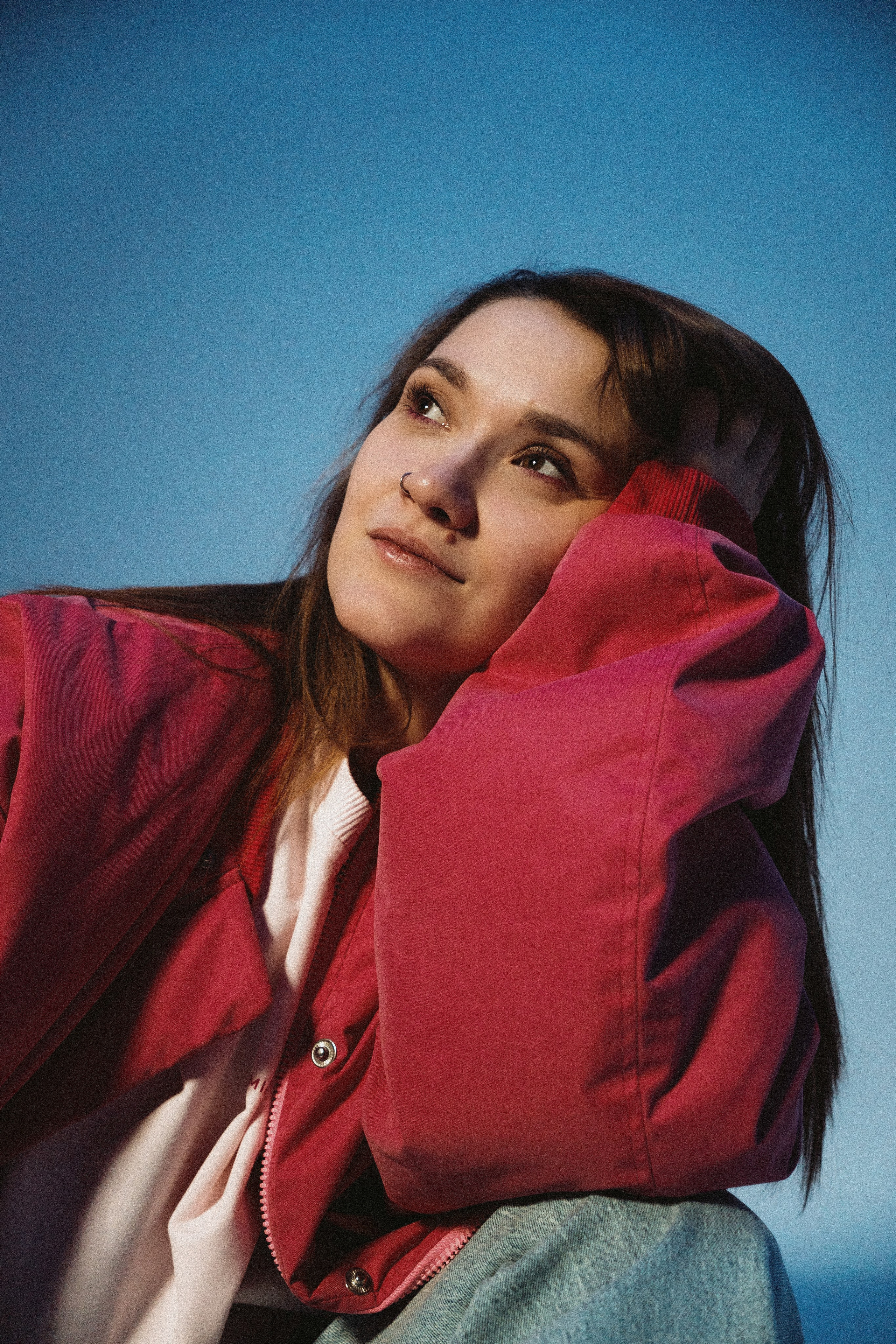 Женский портрет в студии — естественный и искусственный свет. Фотограф в Хабаровске Дмитрий Лемешков