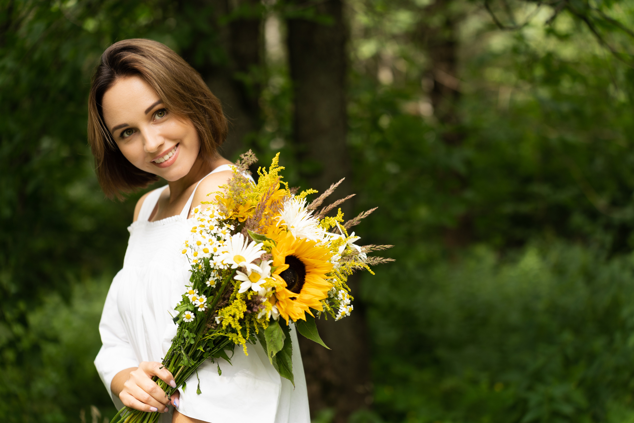 Яркая летняя фотосессия девушки в парке на пикнике. Анастасия Чиркова, Фотограф Москва