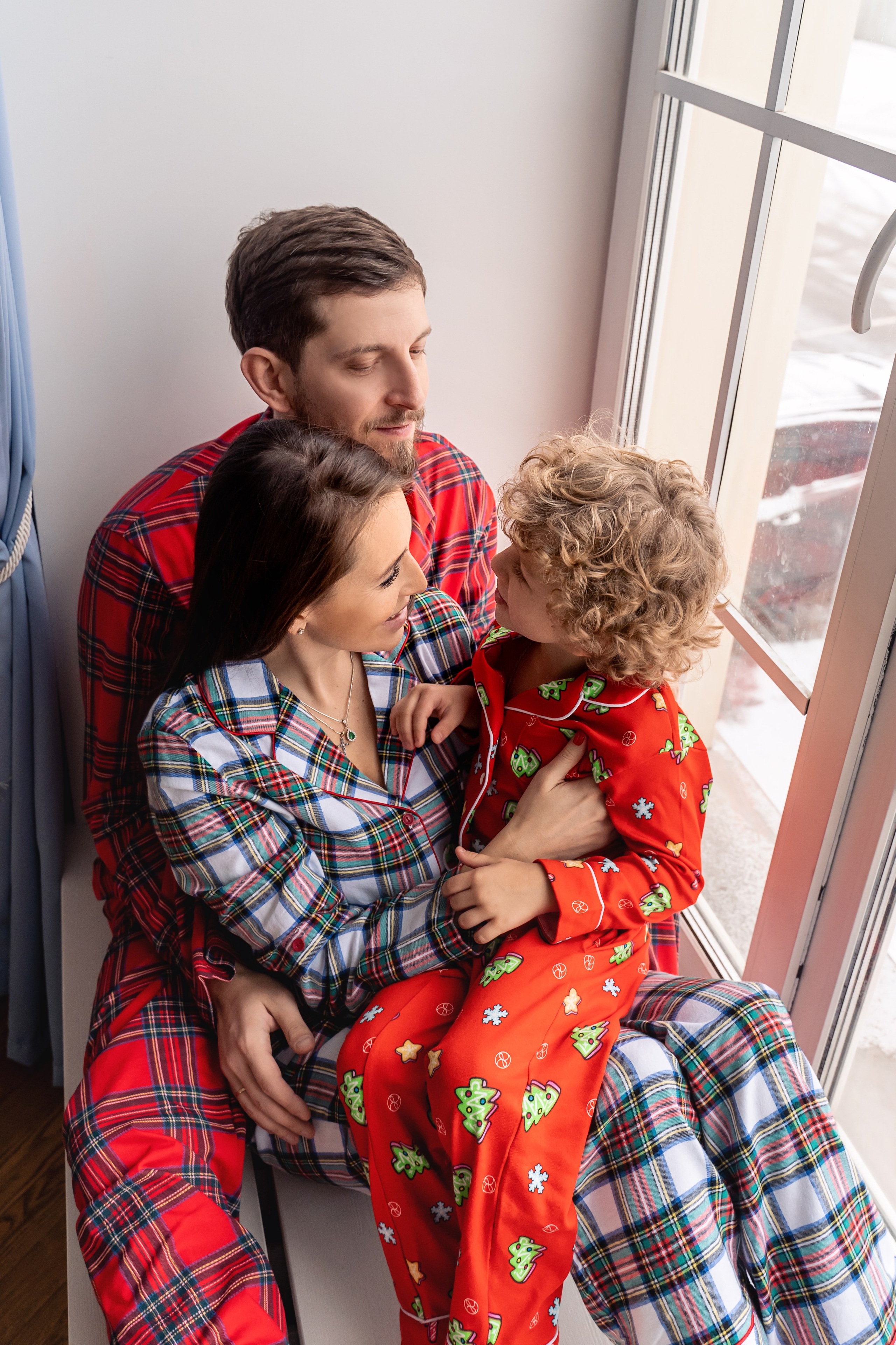 Новогодняя семейная фотосессия. Фотограф \ Видеограф на Крещение, Венчание Москва| Семейные съемки