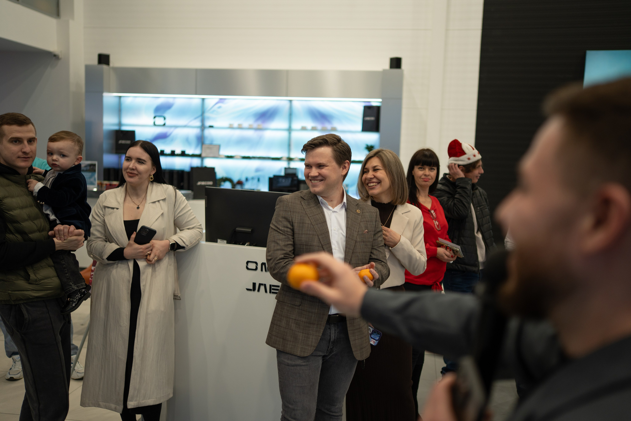 Репортаж с предновогоднего праздника в салоне OMODA. Фотограф, видеограф Пятигорск, Ставрополь, Ессентуки, Petlyakovs_photo