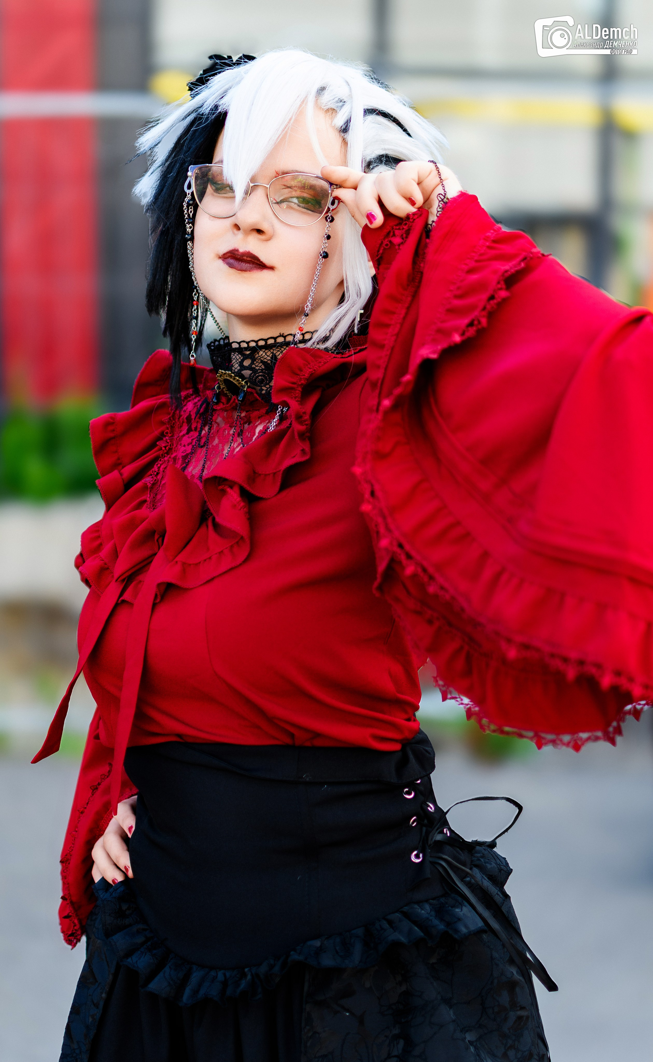 Портретный фотограф в студии и ретушёр в Москве и Дмитрове