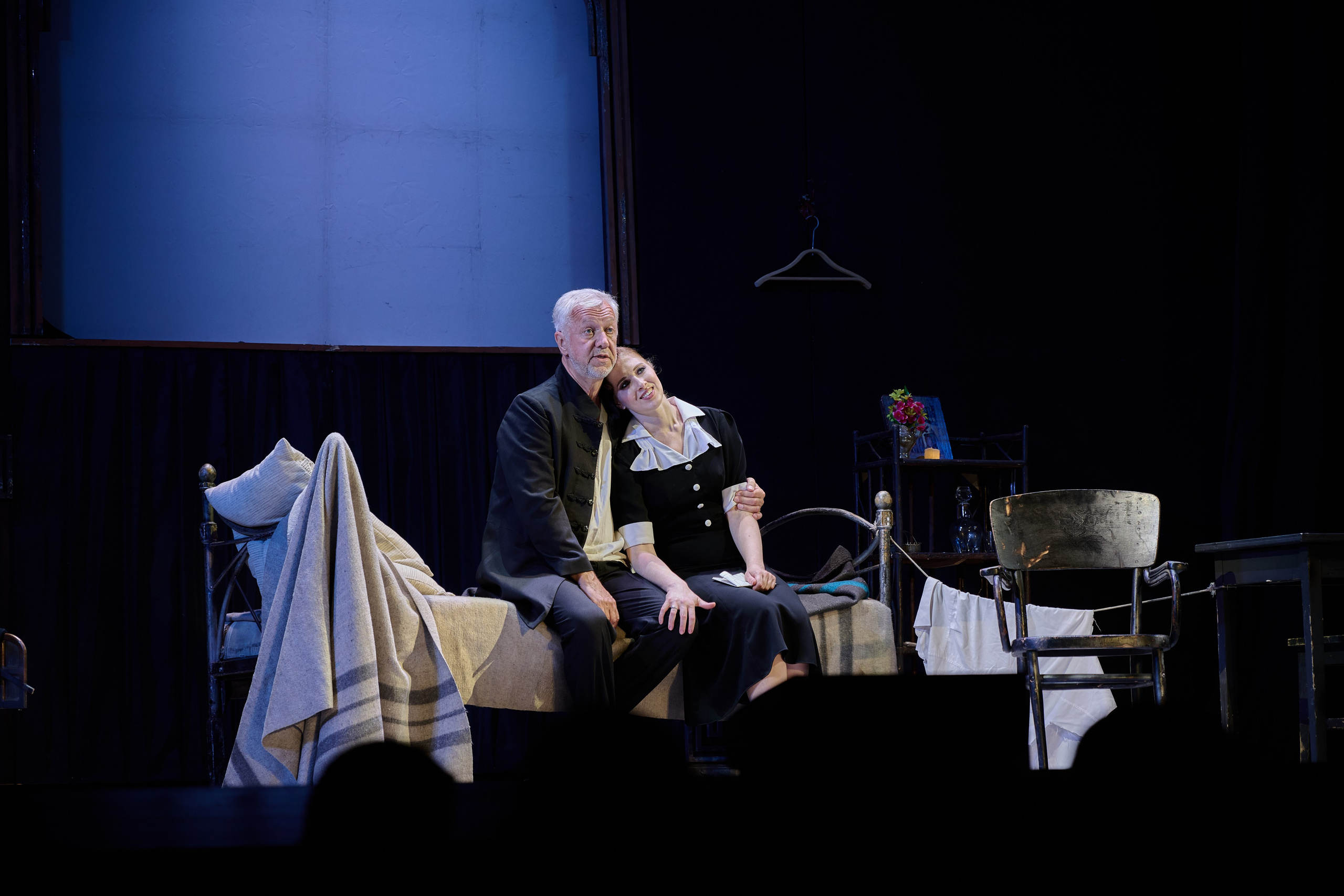 Спектакль «Товарищ». Фотограф Роман Адлер