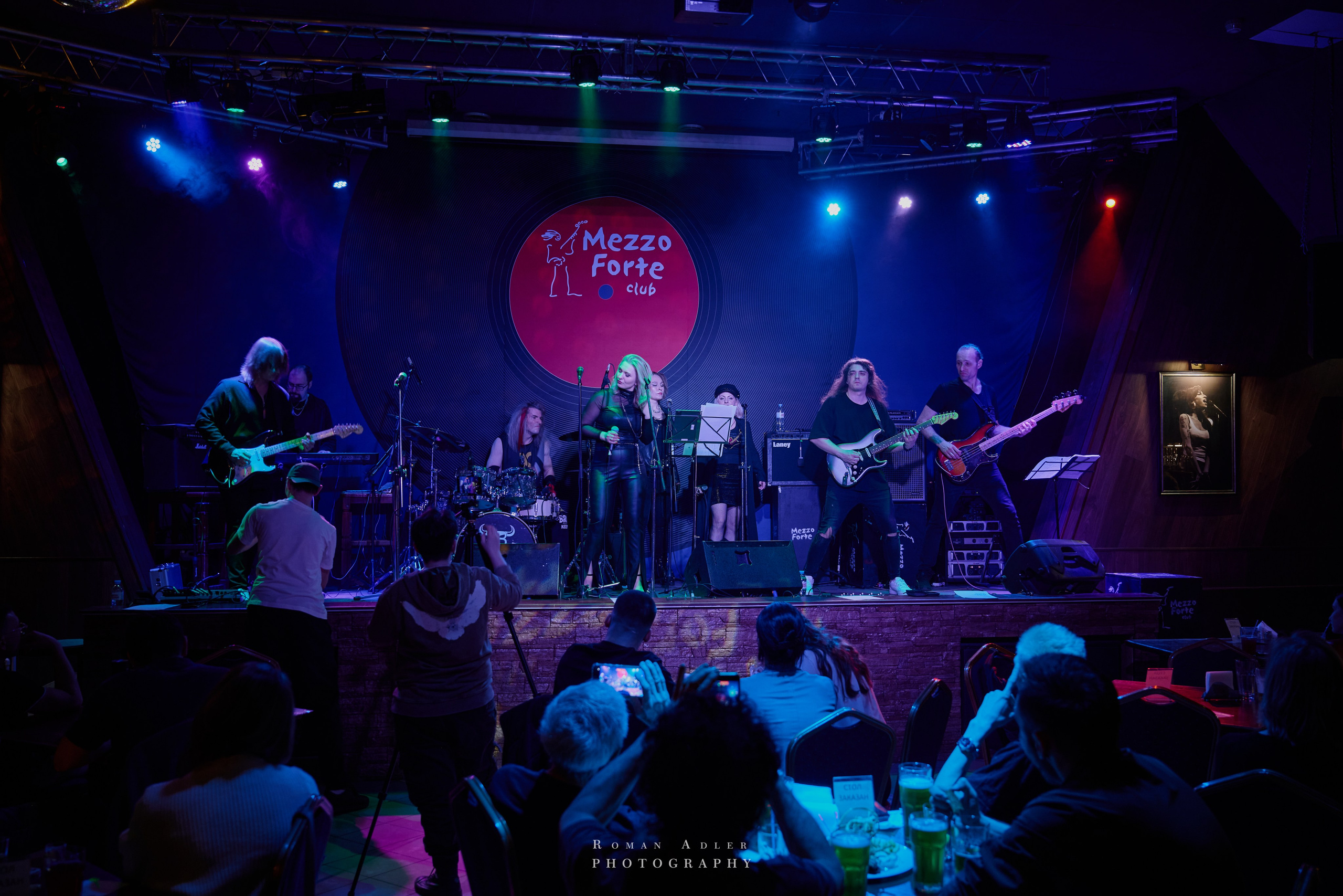 Mezzo Forte club. Фотограф Роман Адлер