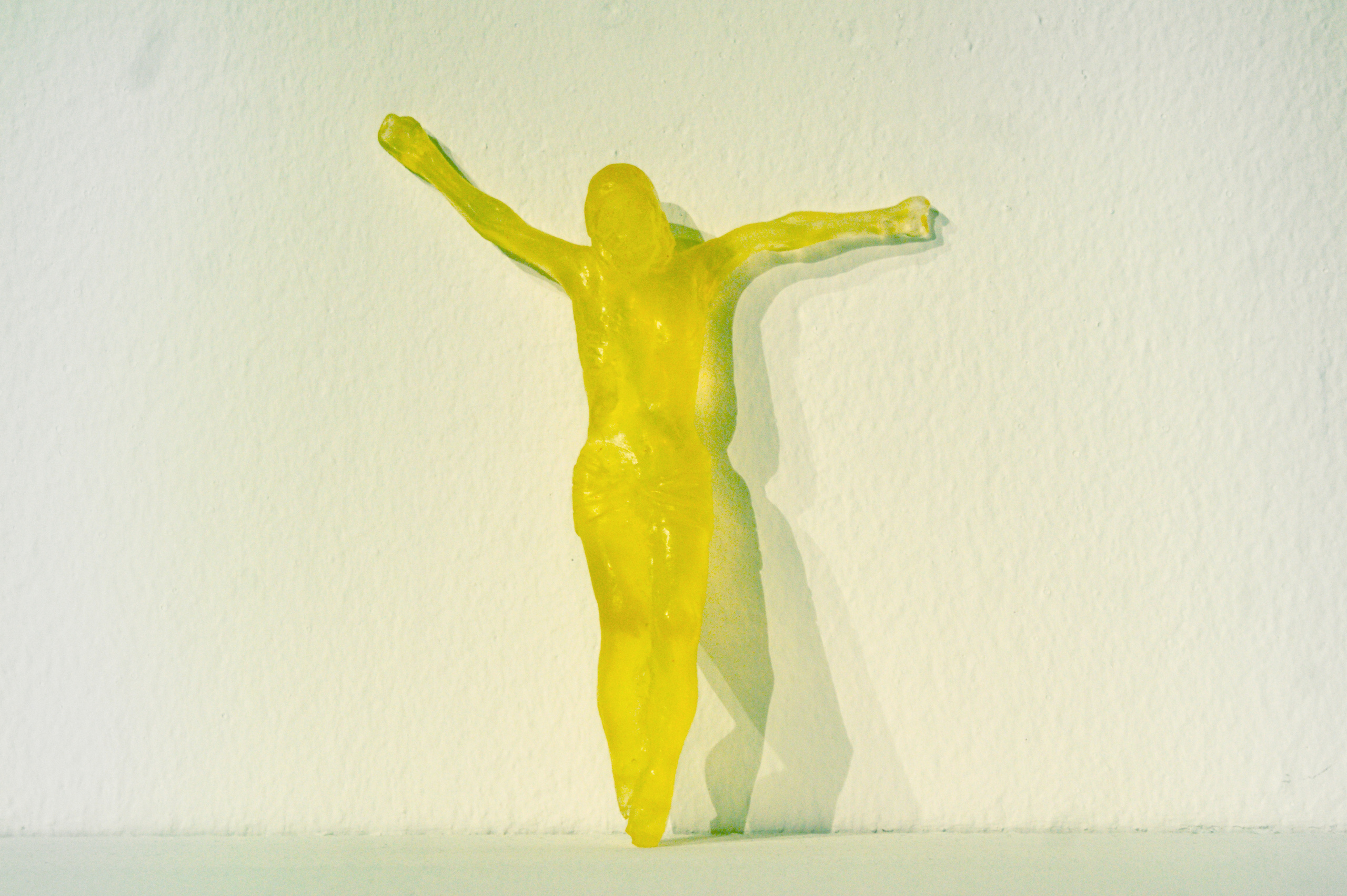 Акцион Кости - это игра на произведения искусства