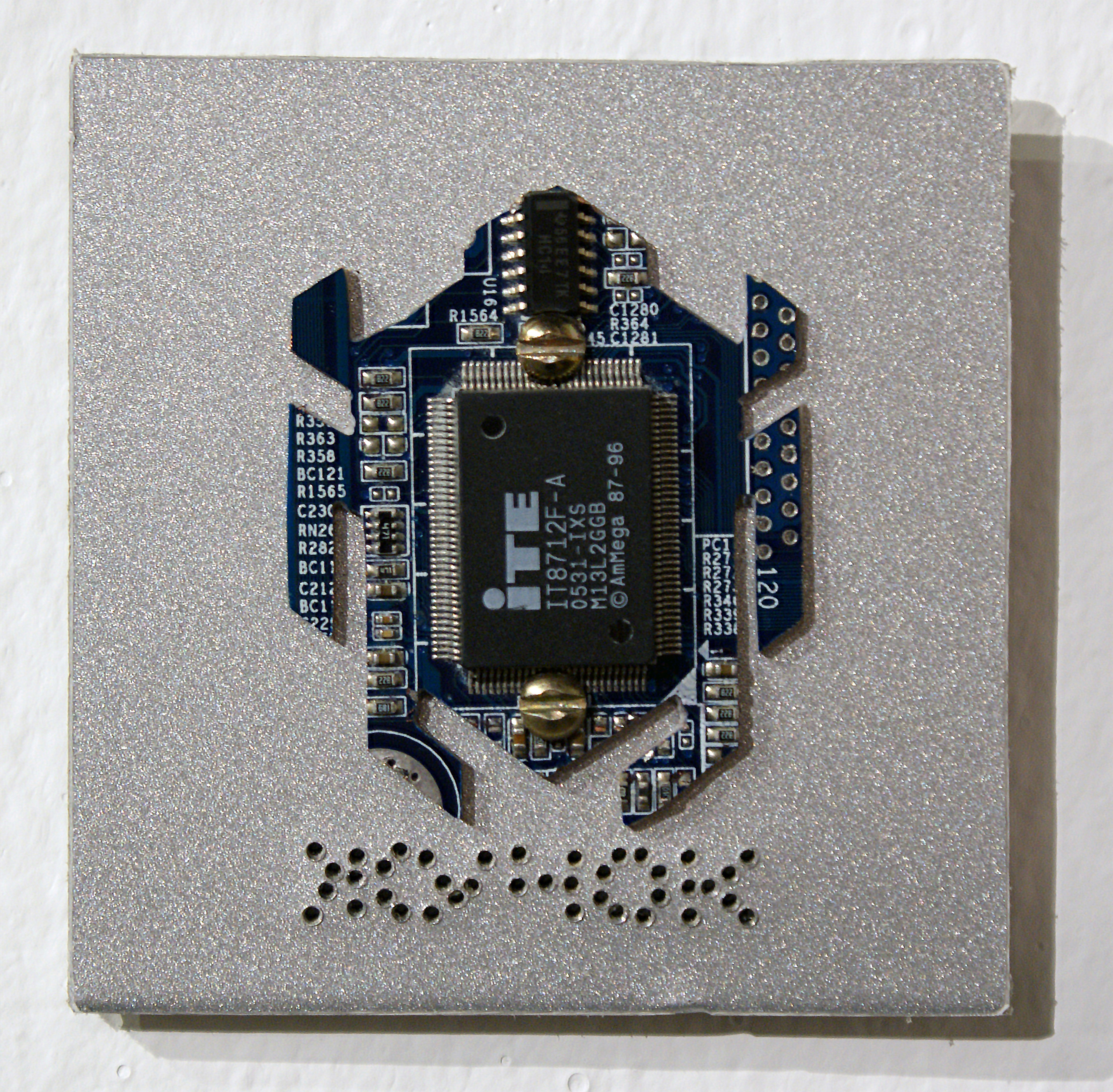 Акцион Кости - это игра на произведения искусства