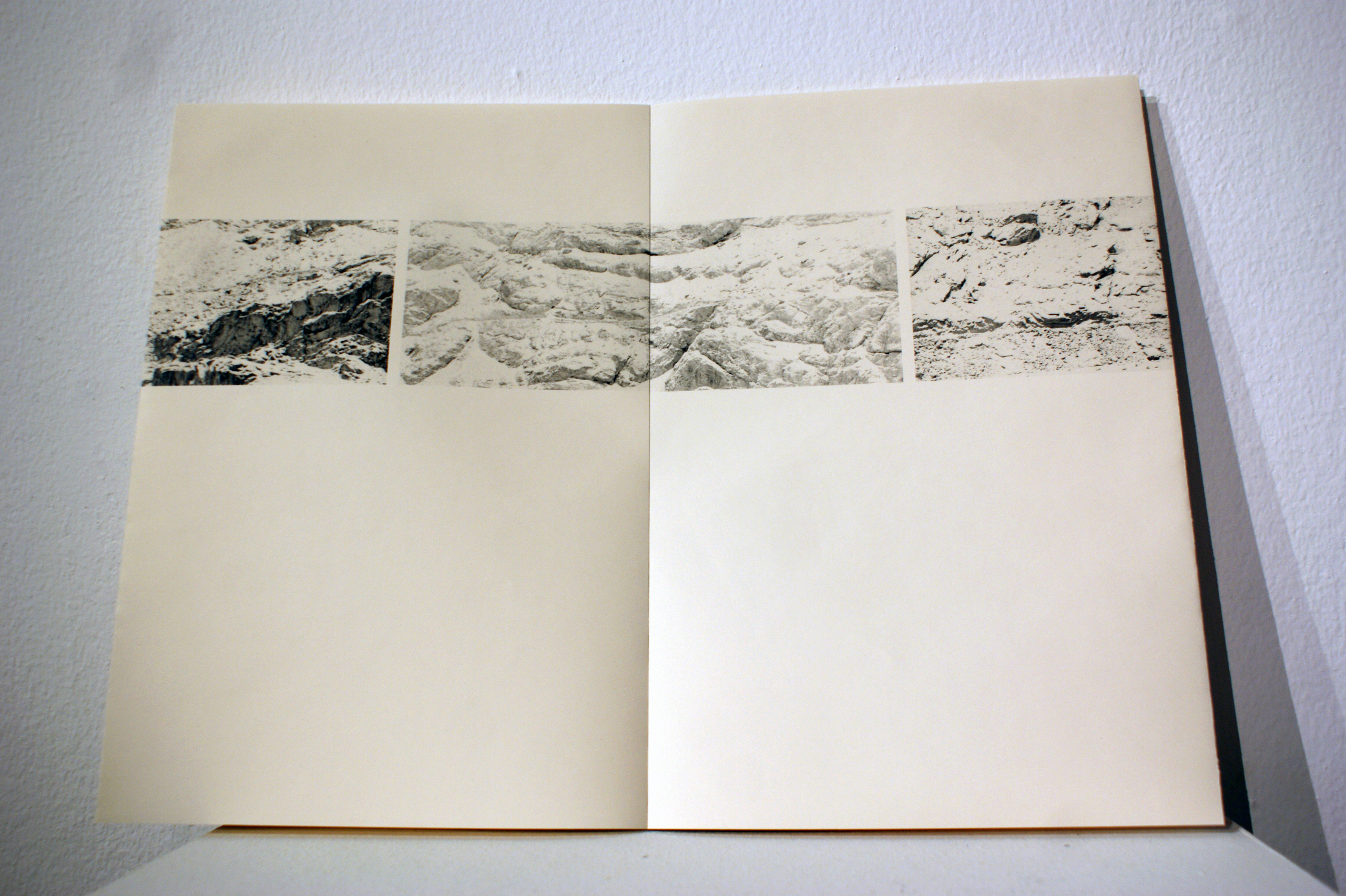 Акцион Кости - это игра на произведения искусства