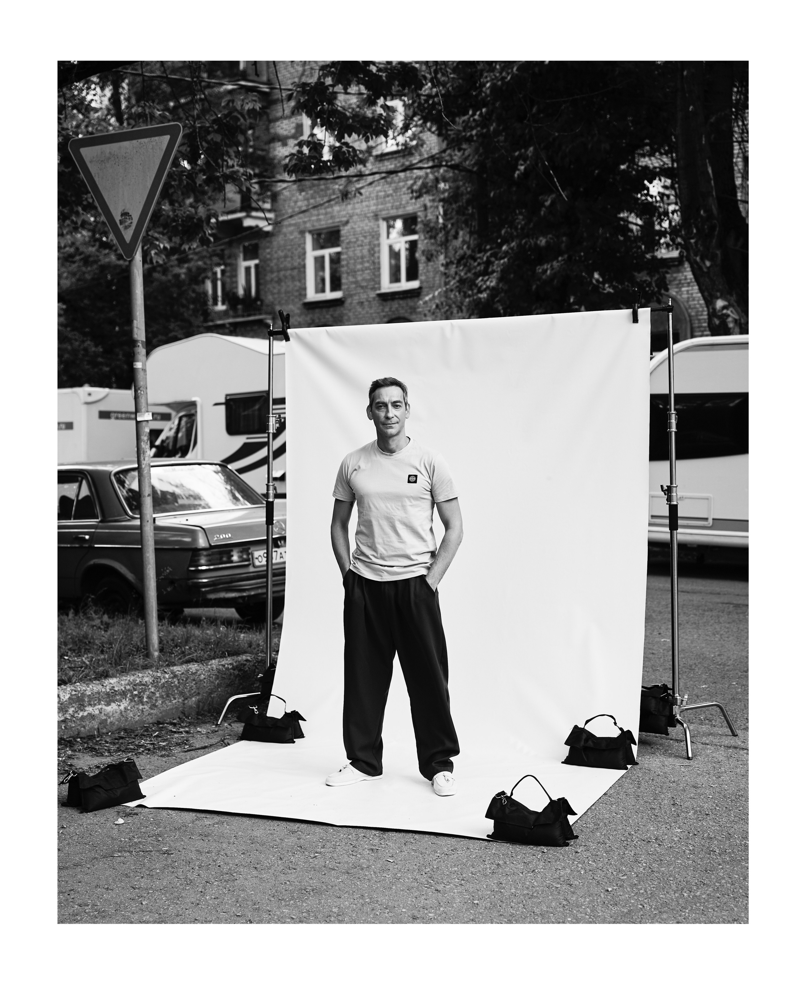 Проект ВНЕ КАДРА. Фотограф актерского портфолио Юлия Корытов