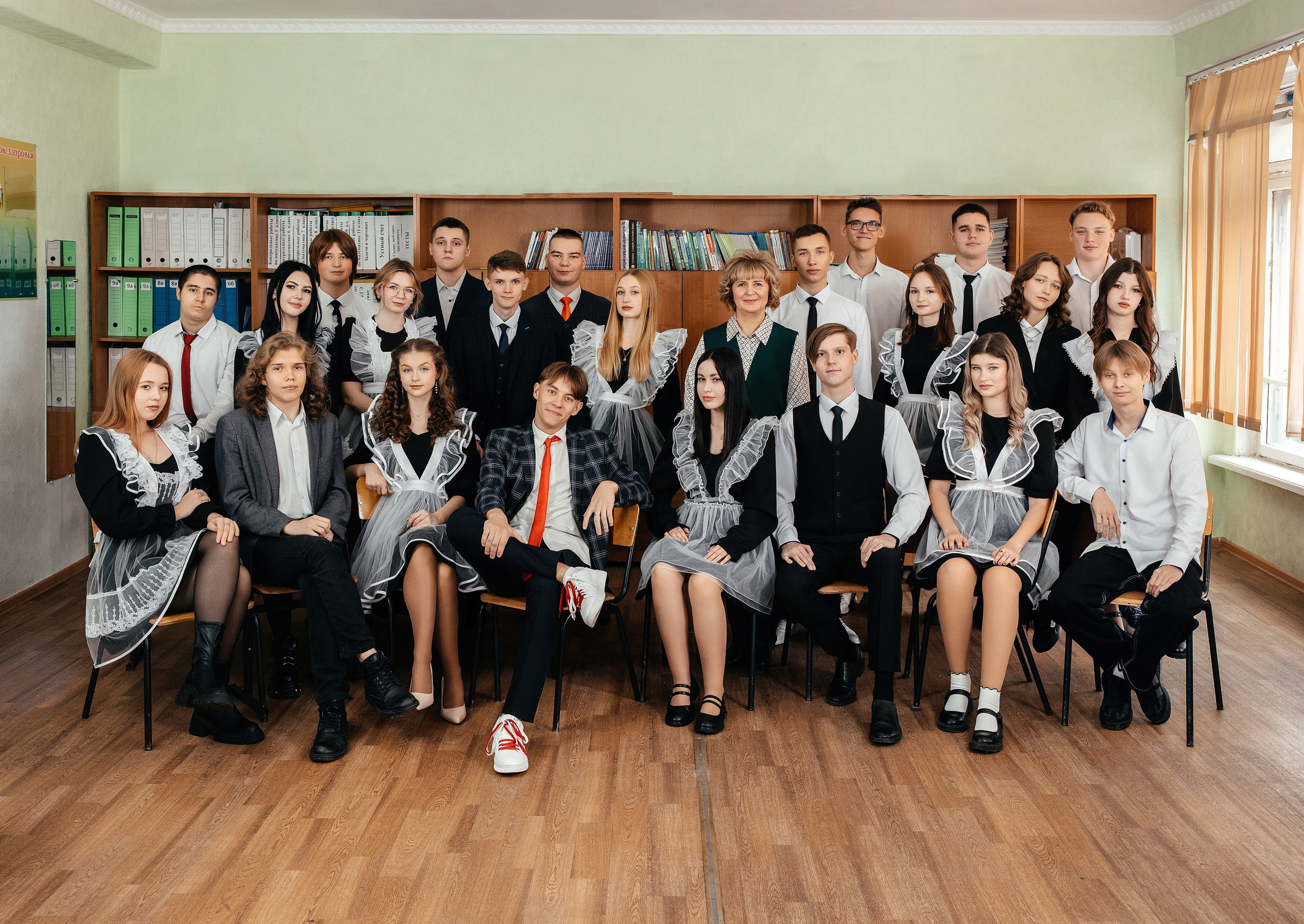 Фотокниги для старшеклассников. Студия детской игровой фотографии COLOUR