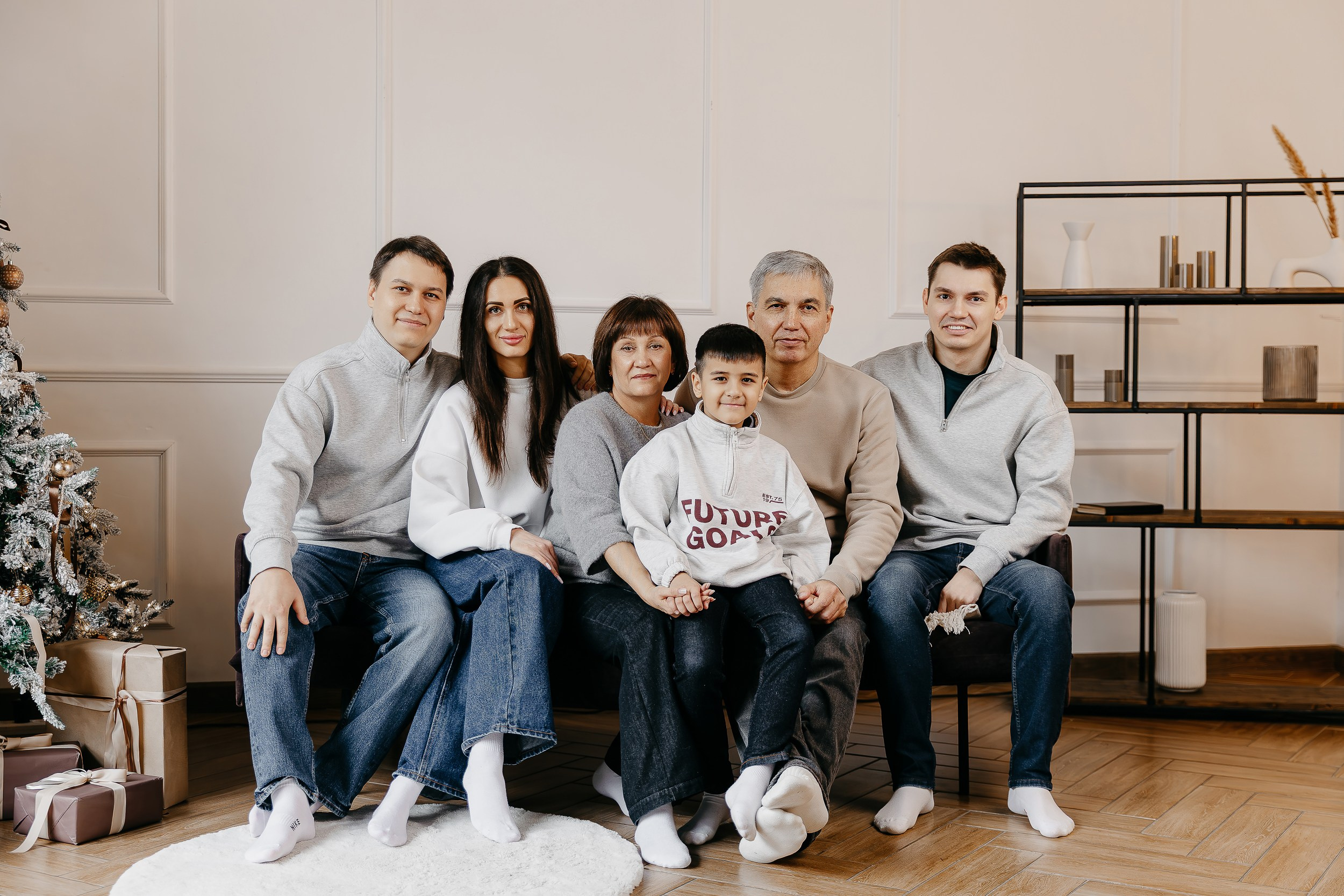 Групповая фотосъёмка для семьи Зайнутдиновых. Тимур Аминов | Фотограф в Кемерове