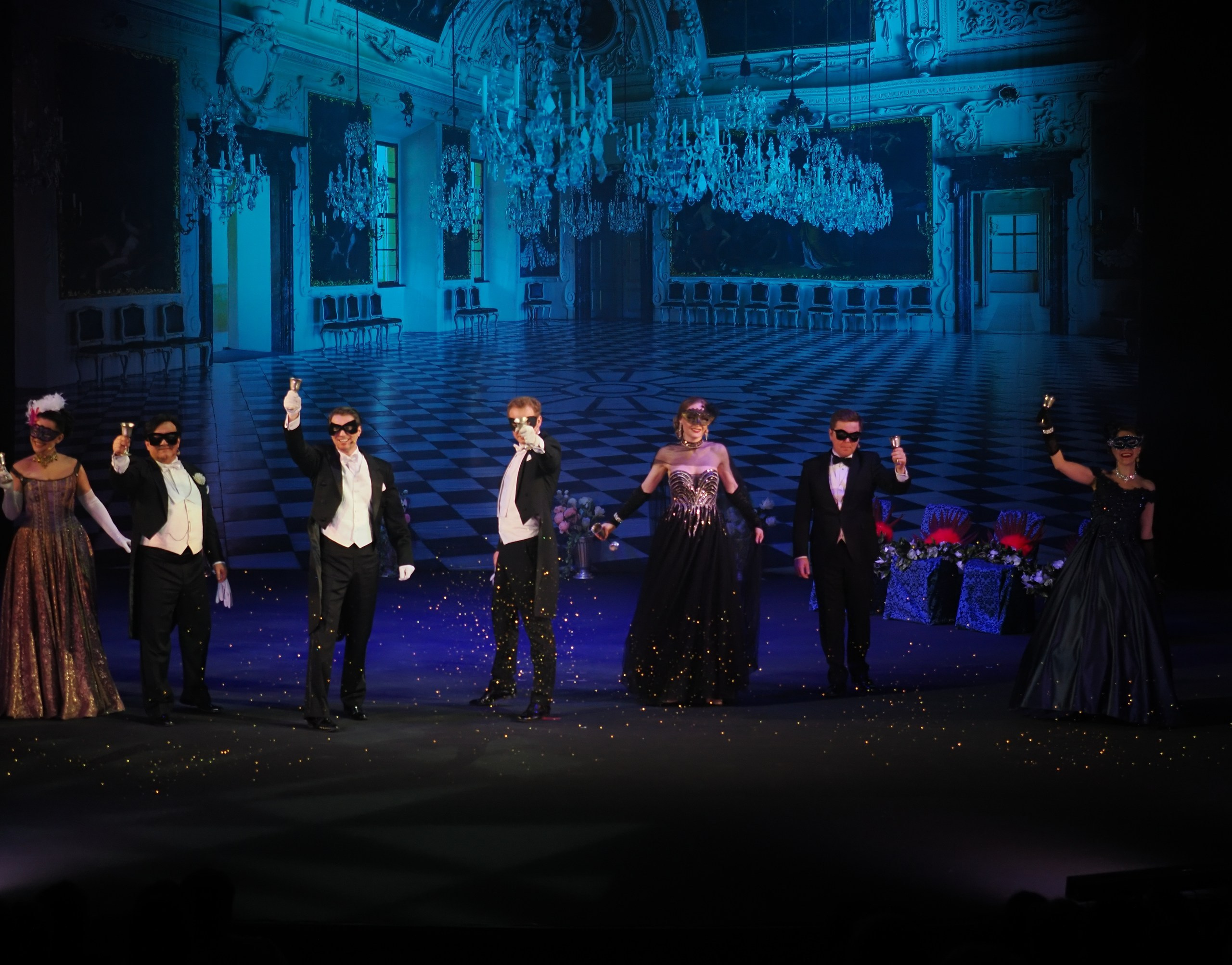 «БУФФ-ПАРАДИЗ» Летучая мышь (в Нск). Портретный и спортивный фотограф в Новосибирске и Твери Кононов Алексей