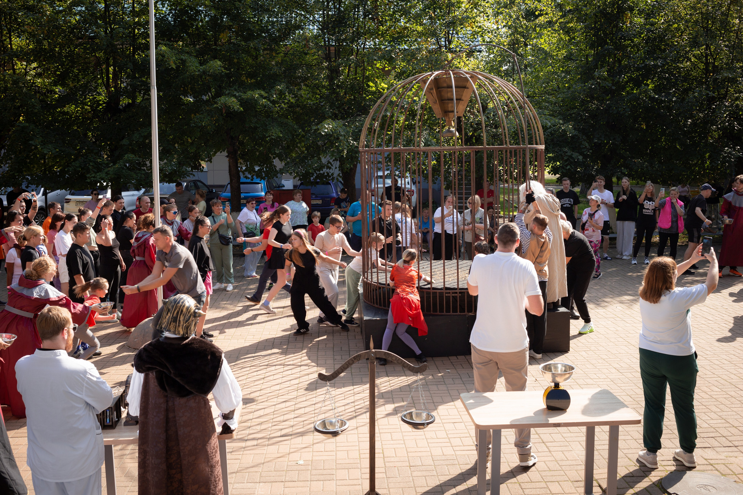 Фотосъемка Форт Боярд в СПБ, репортаж про корпоратив в стиле игры. Портретные фотосессии, контент-съемки, репортаж