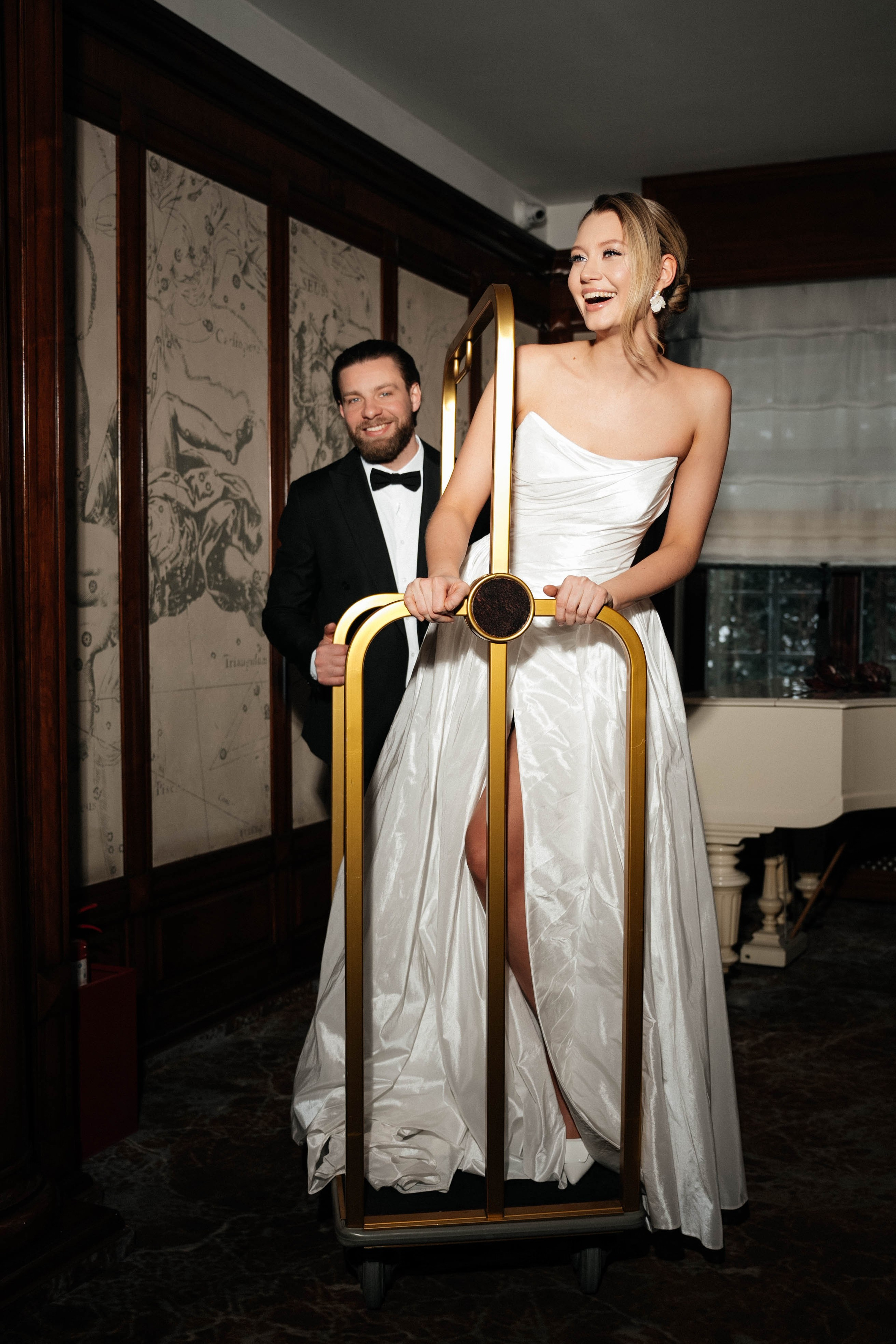 Алексей и Анастасия, творческая съемка в отеле Амбассадор. Свадебный фотограф Москва Александра Аверкова