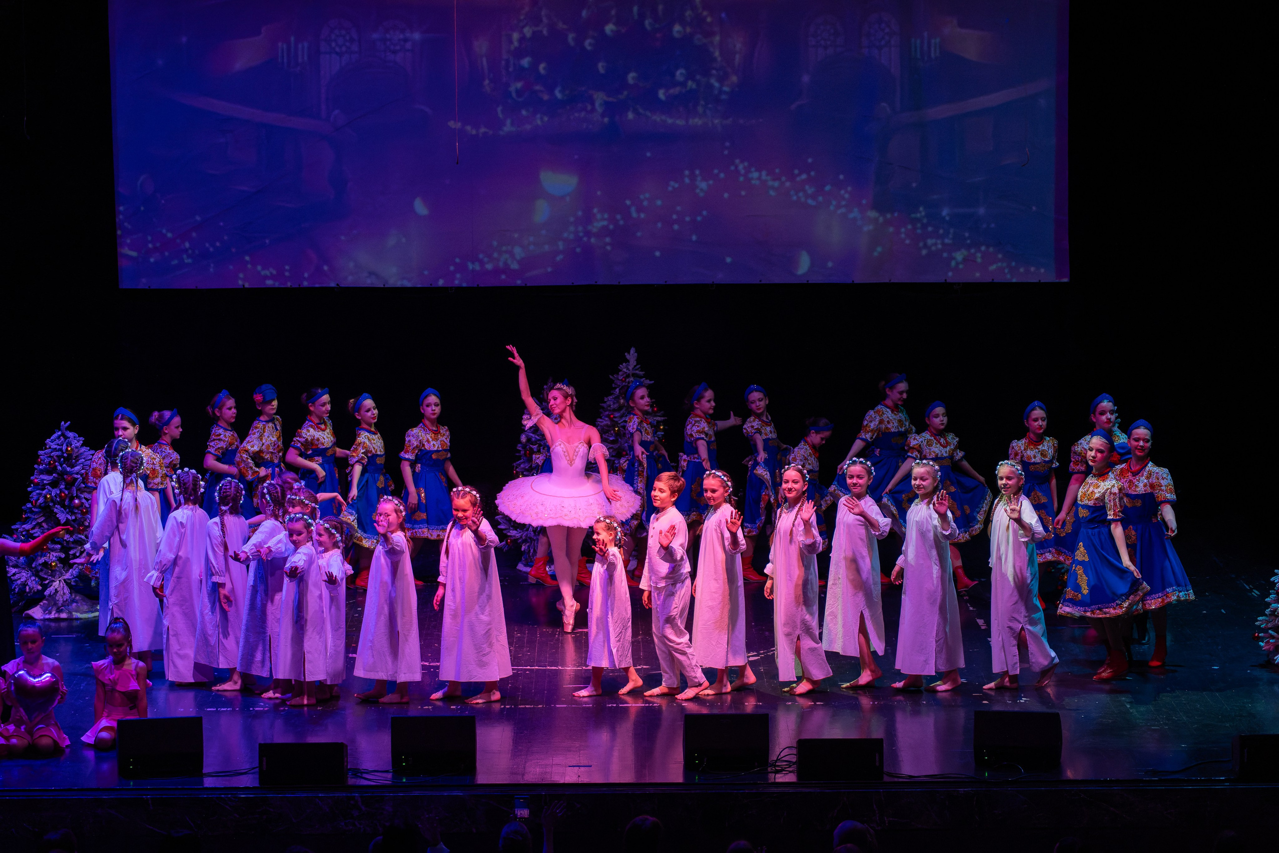 Съёмка новогодних праздников, елки для детей и родителей. «Студия DRONAVT`s» — видеосъёмка и фотография г. Москва