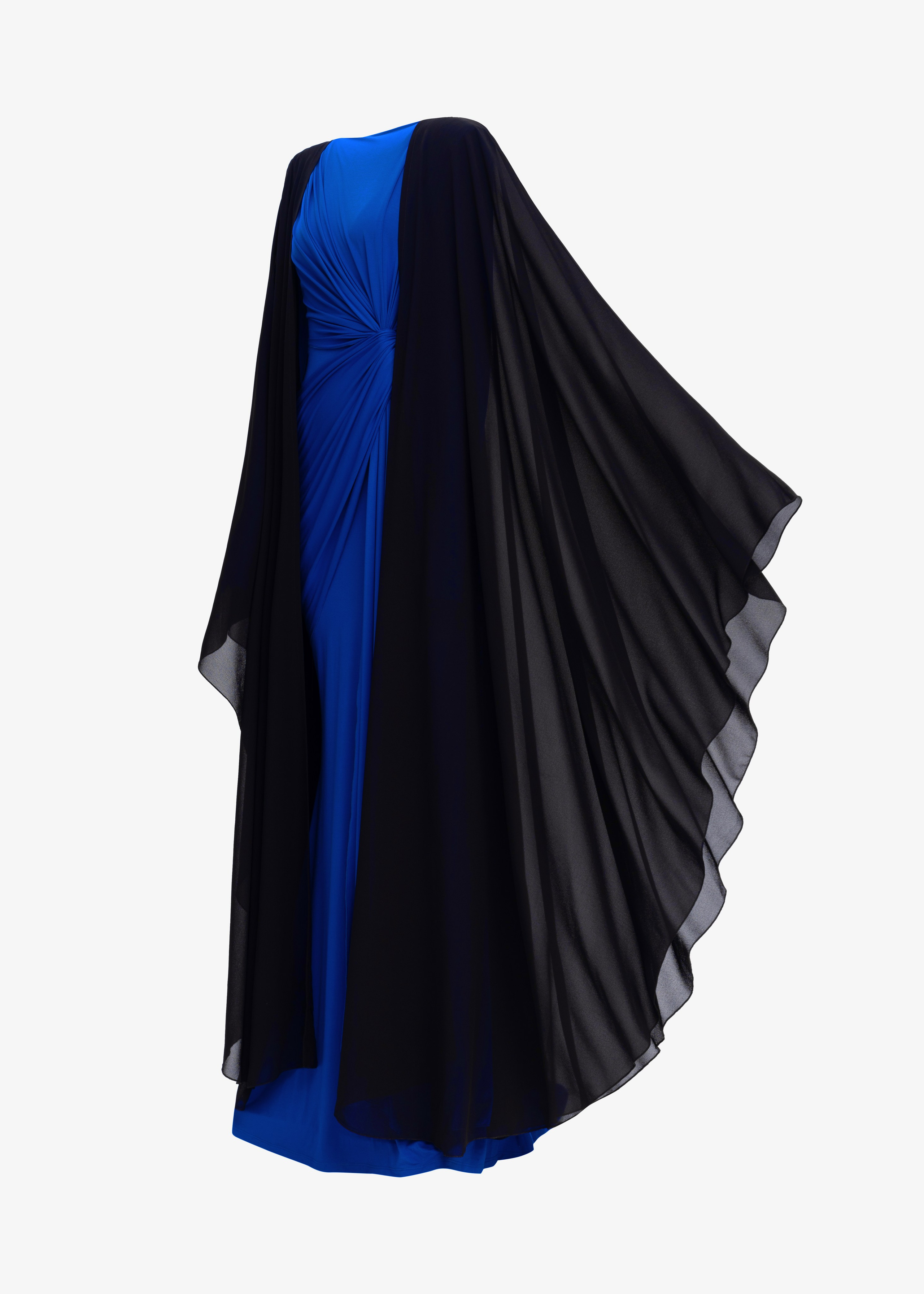 Съемка шифоновой прозрачной накидки на манкене 