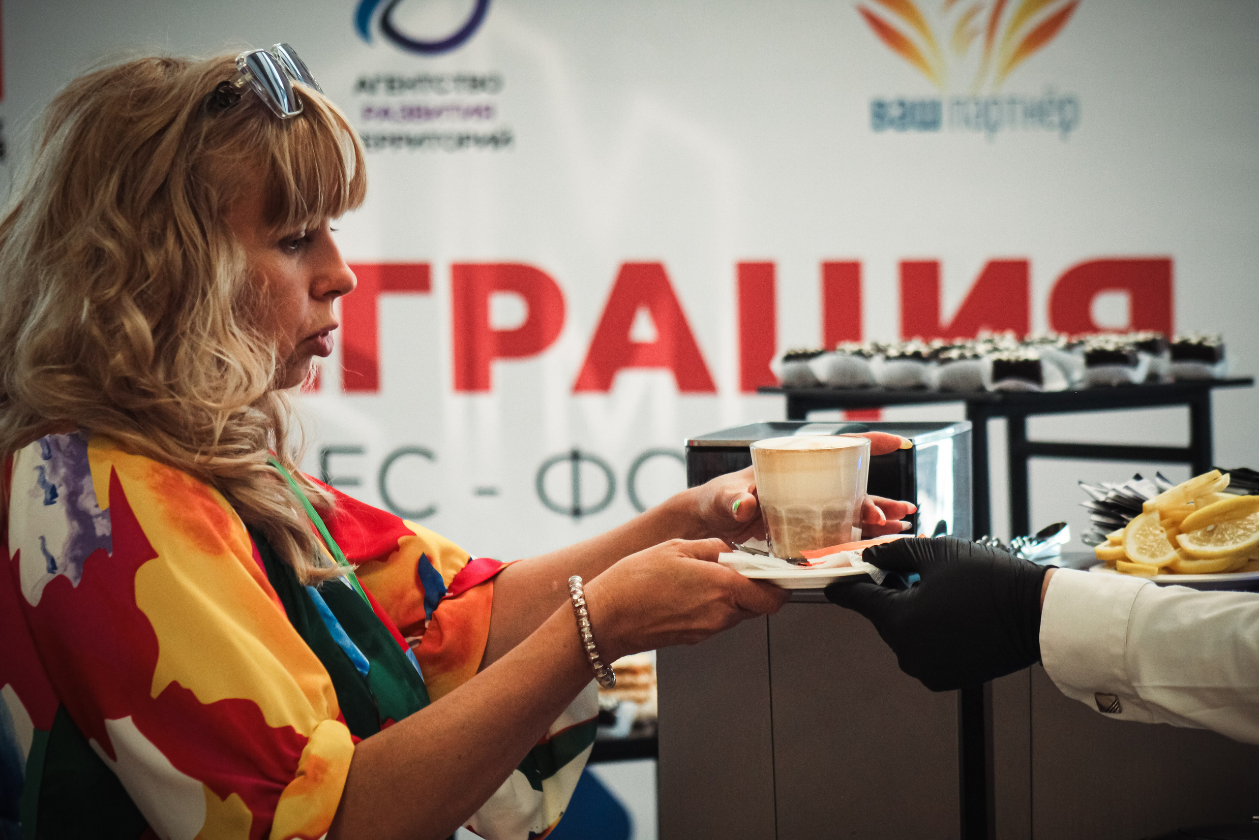 Сбер. Бизнес-завтрак. Илья Чемис — Фотограф в Мариуполе