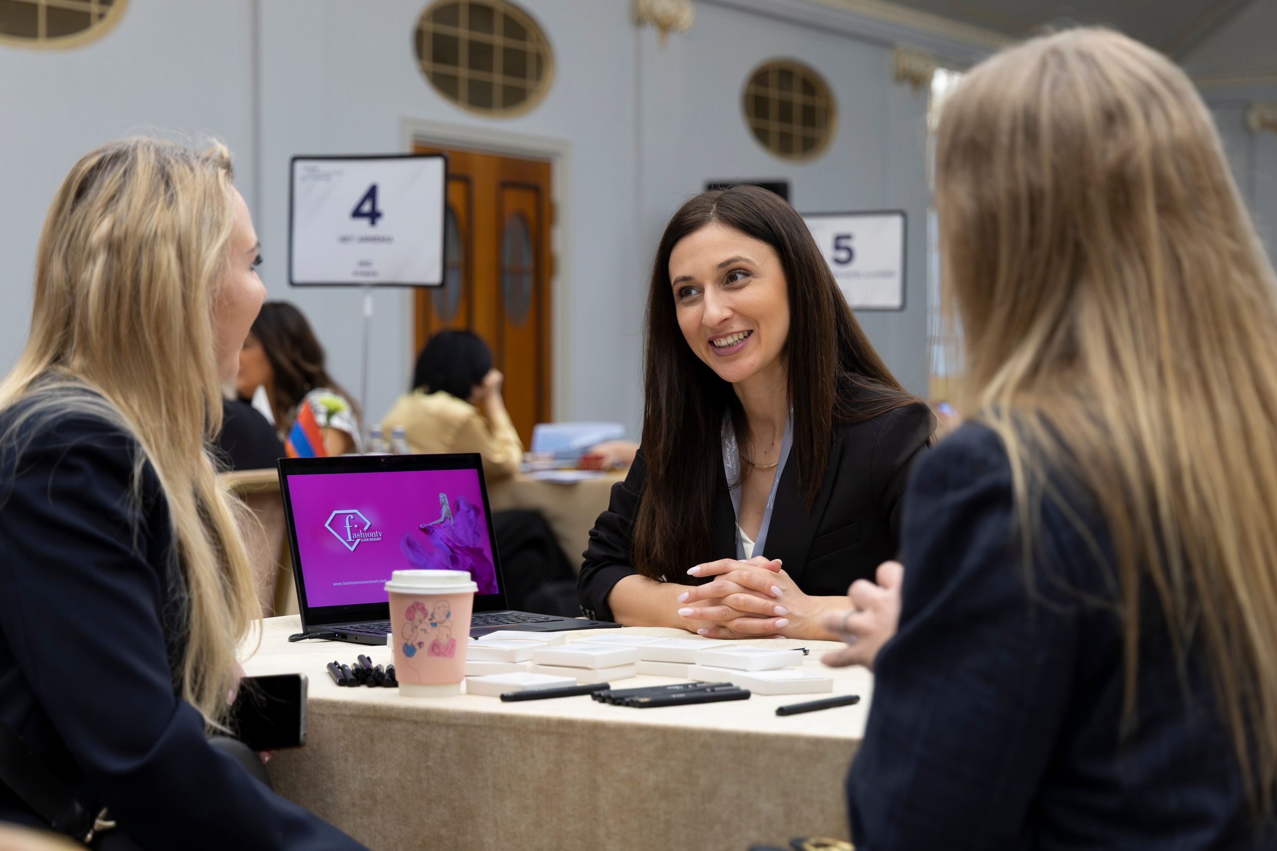 Онлайн‑галерея MICE‑мероприятий: бизнес‑встречи и путешествия в фокусе объектива. Андрей Головин | Фотограф в Санкт‑Петербурге Репортаж, реклама, персональная съёмка