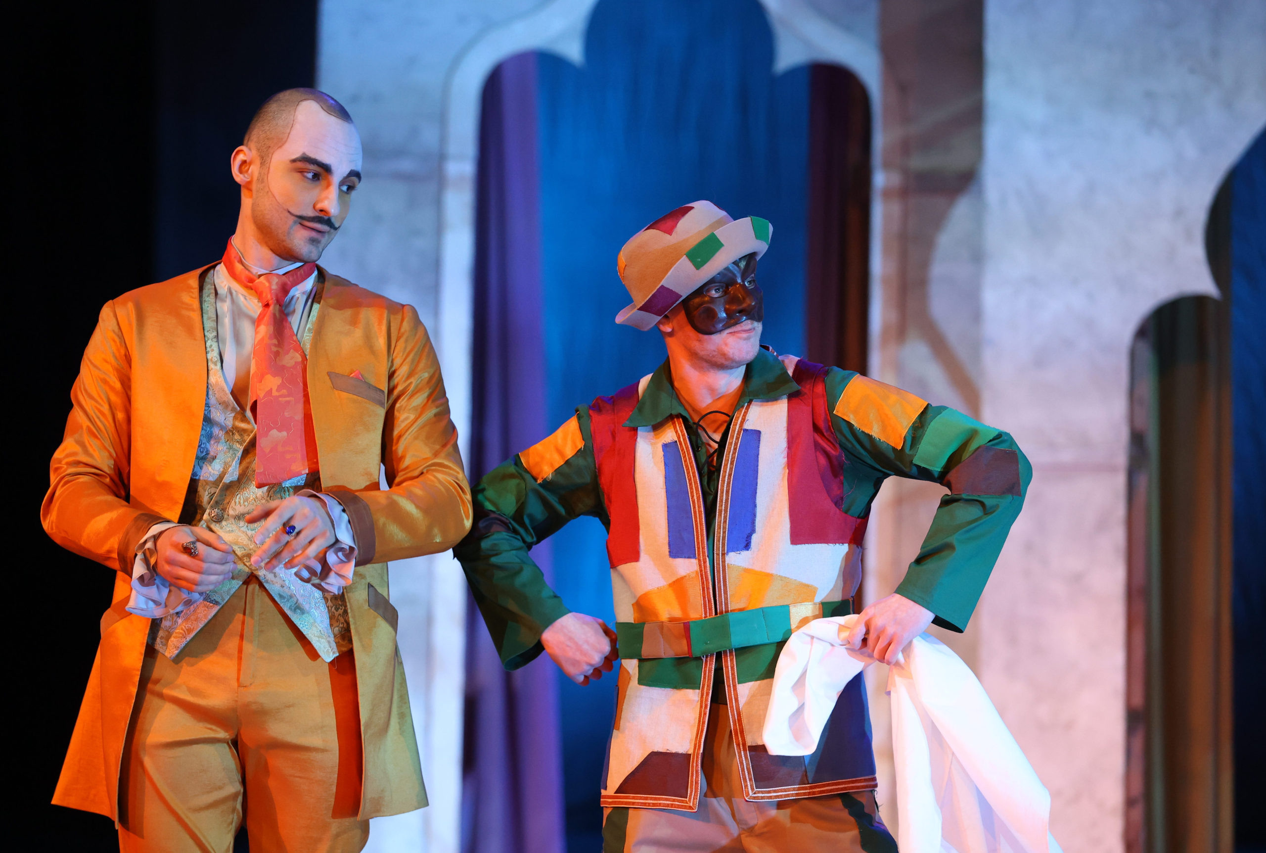 Театральный костюм. Пошив театральных и сценических костюмов в СПб