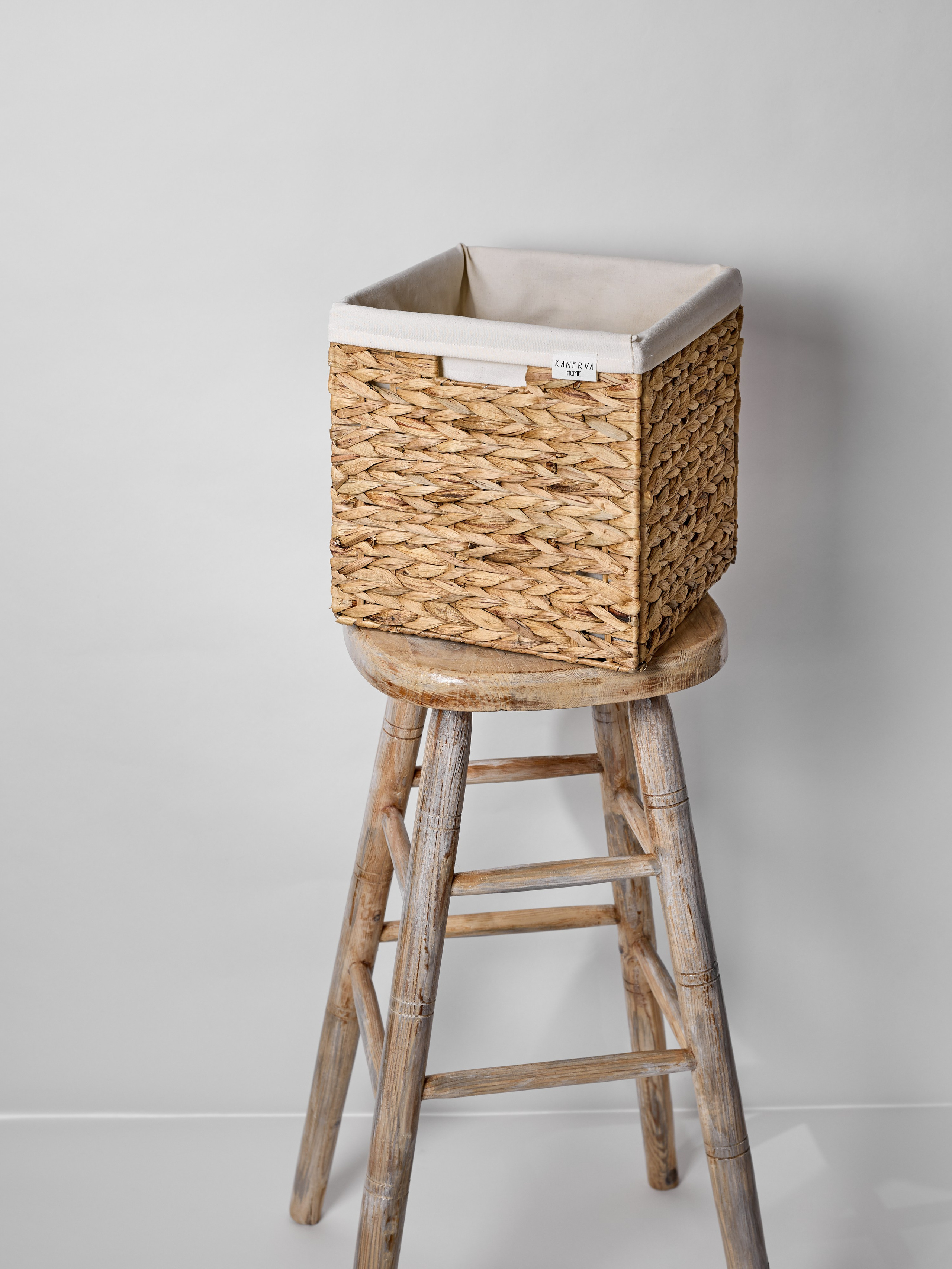 Корзина плетеная. Предметный фотограф Северова Екатерина | Профессиональная предметная съёмка фото и видео в Санкт-Петербурге