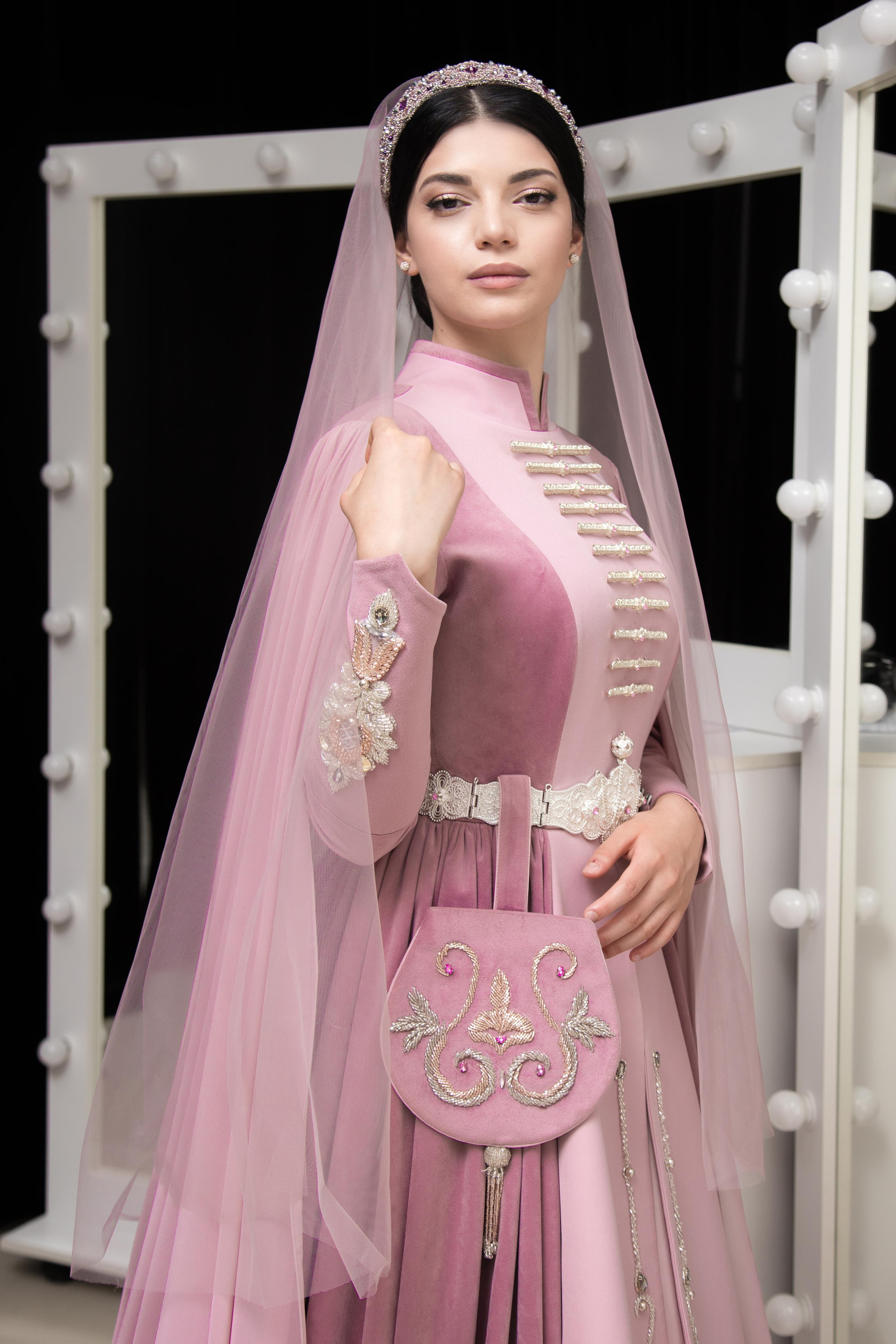 Таулан & Айсурат. Школьный фотограф в г. Нальчик Галимат Абитова