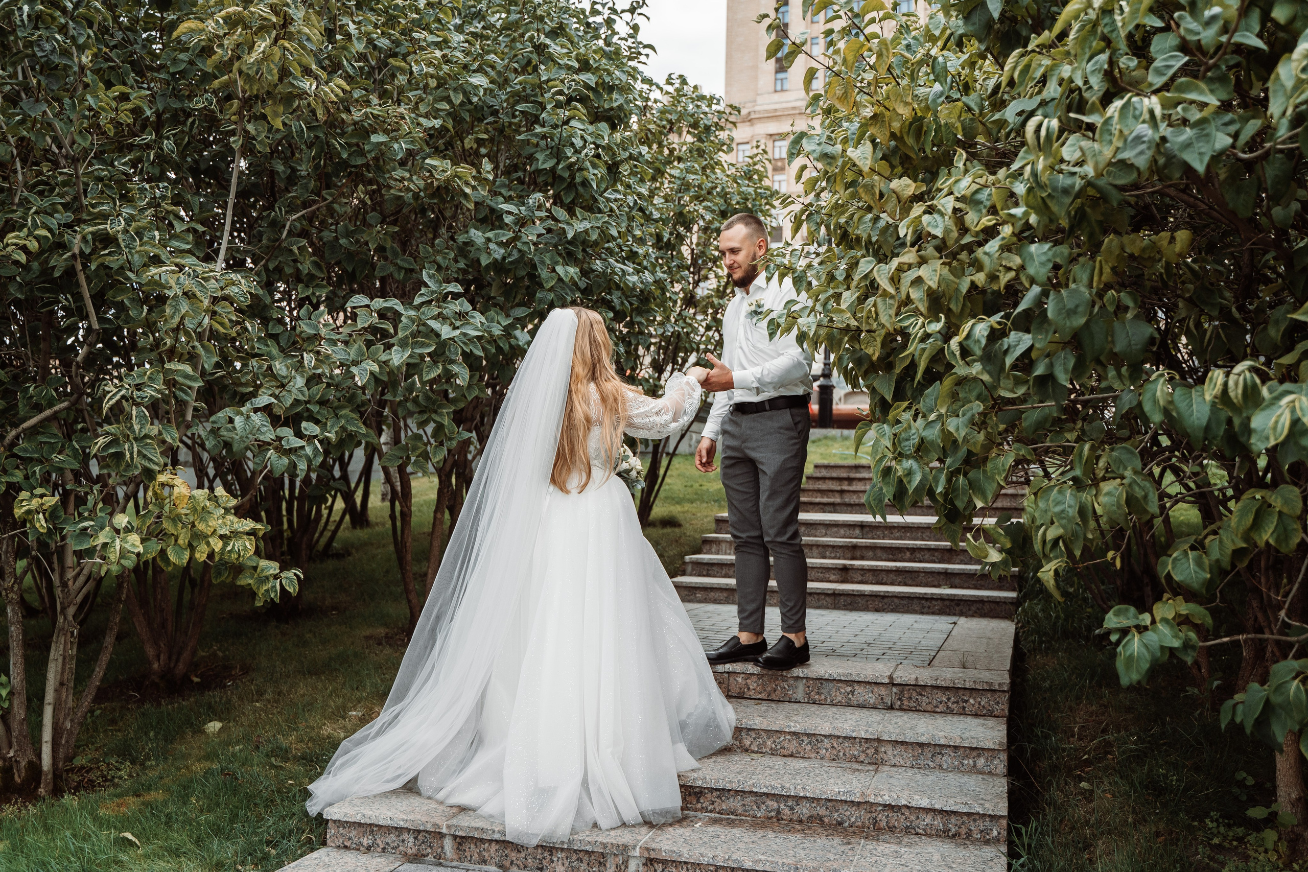 Елена и Александр. Регистрация и прогулка. Фотограф и видеограф в Москве и Московской области Мария Вишня