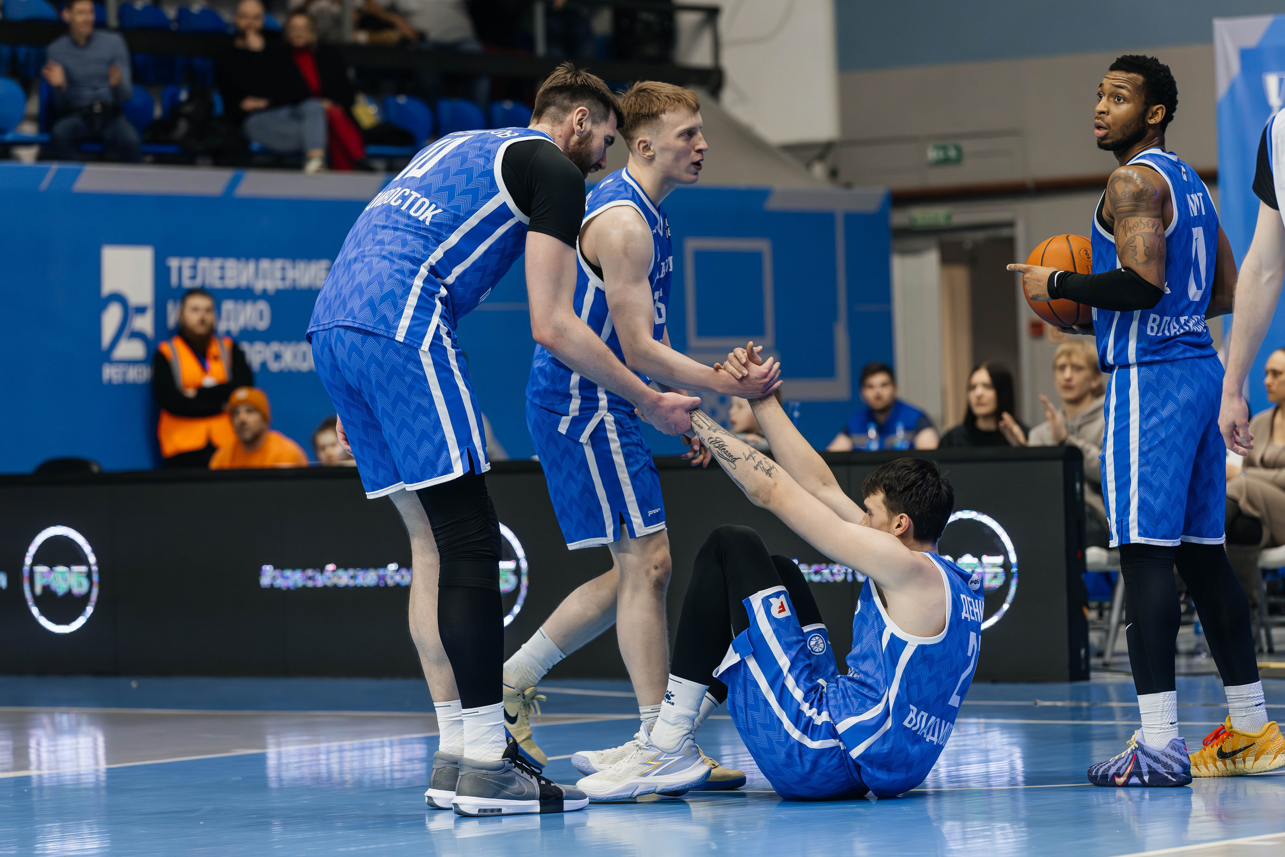 Баскетбол — Динамо. Репортажный и свадебный фотограф во Владивостоке Максим Цой
