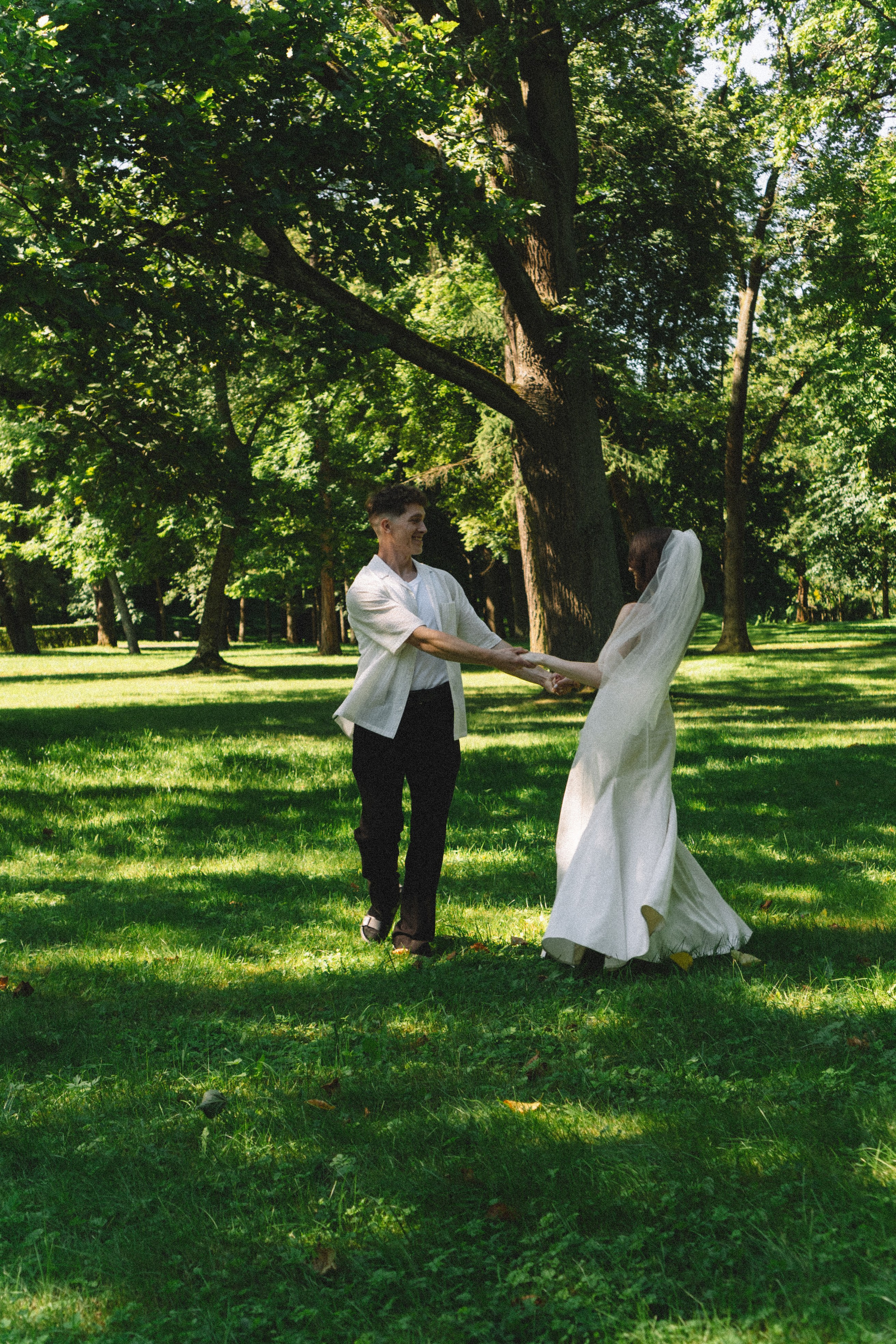 СВАДЕБНАЯ СЬЕМКА В ПЕТЕРГОФЕ И СЬЕМКА РЕПОРТАЖА В ЗАГСЕ ПЕТЕРГОФА. Профессиональный фотограф, Санкт-Петербург — Виктория Богомолова