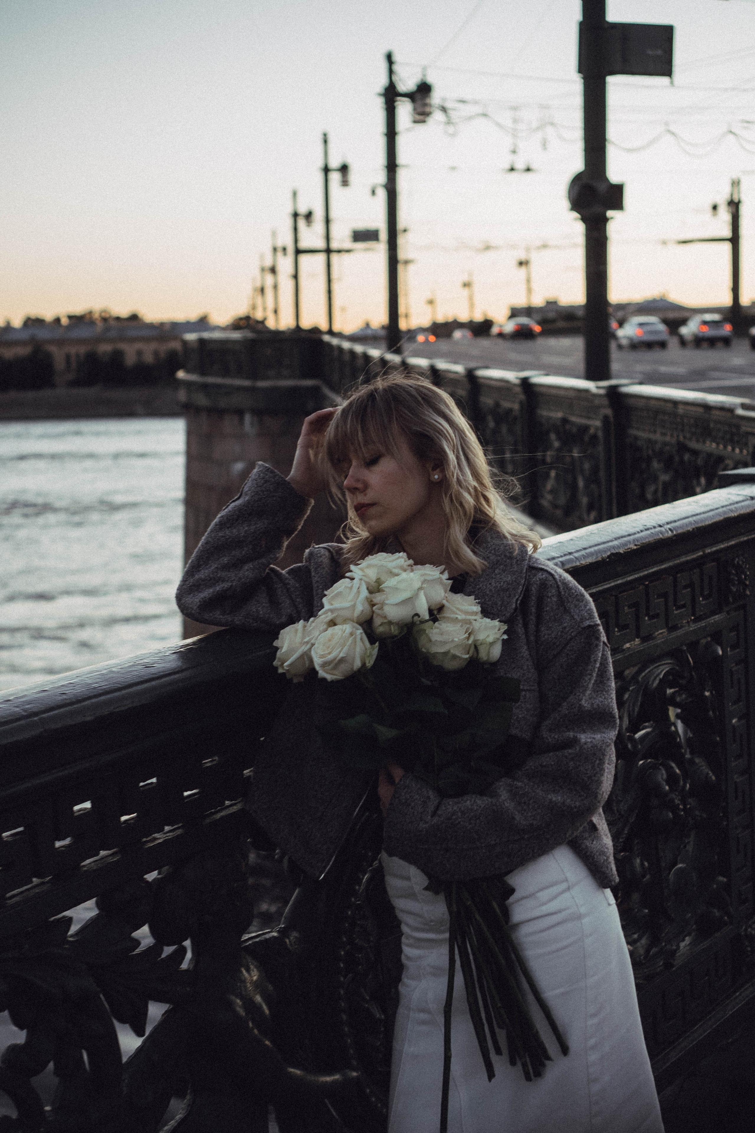 ПРОГУЛКА ПО ГОРОДУ В БЕЛЫЕ НОЧИ (другой вариант). Профессиональный фотограф, Санкт-Петербург — Виктория Богомолова