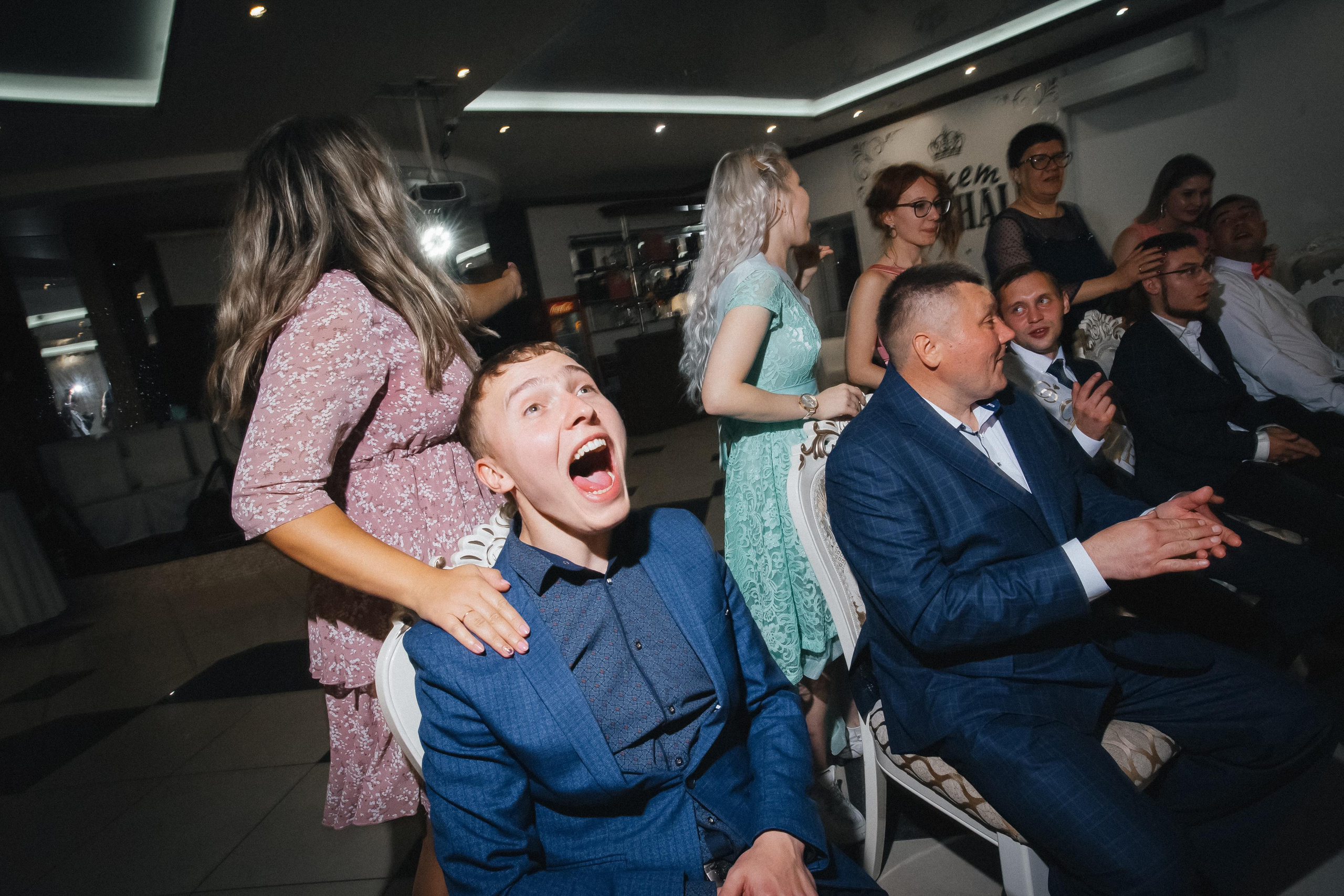 Дмитрий и Наргис. Красивая осень. Фотограф Иркутск, Ангарск, Усолье-Сибирское. Выпускные альбомы